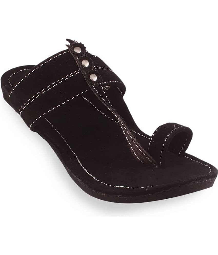 rajeraj Black Men's Kolhapuris - Ethnic Shoes | Buy online on ZillyBuy