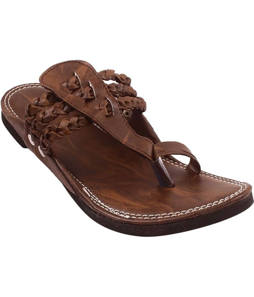 rajeraj Brown Men's Kolhapuris - Ethnic Shoes | Buy online on ZillyBuy