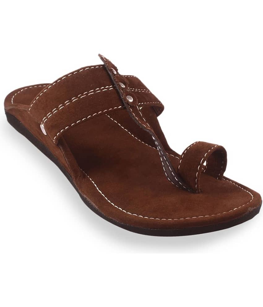 rajeraj Brown Men's Kolhapuris - Ethnic Shoes | Buy online on ZillyBuy