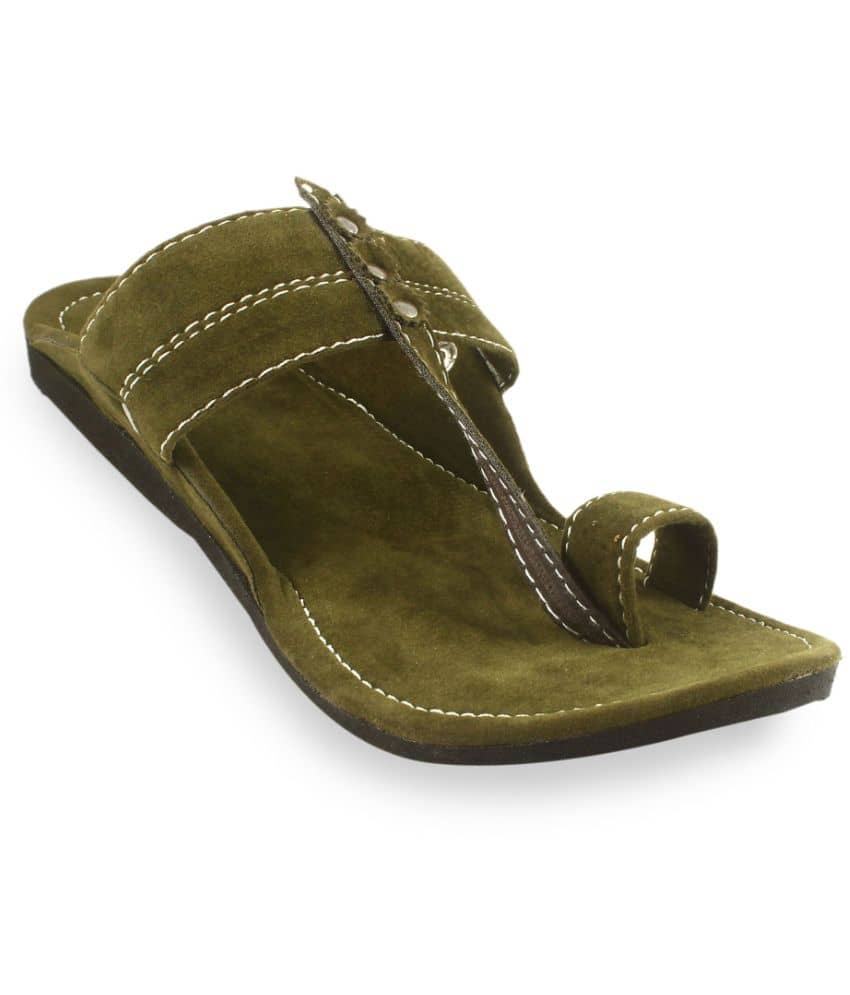 rajeraj Green Men's Kolhapuris - Ethnic Shoes | Buy online on ZillyBuy