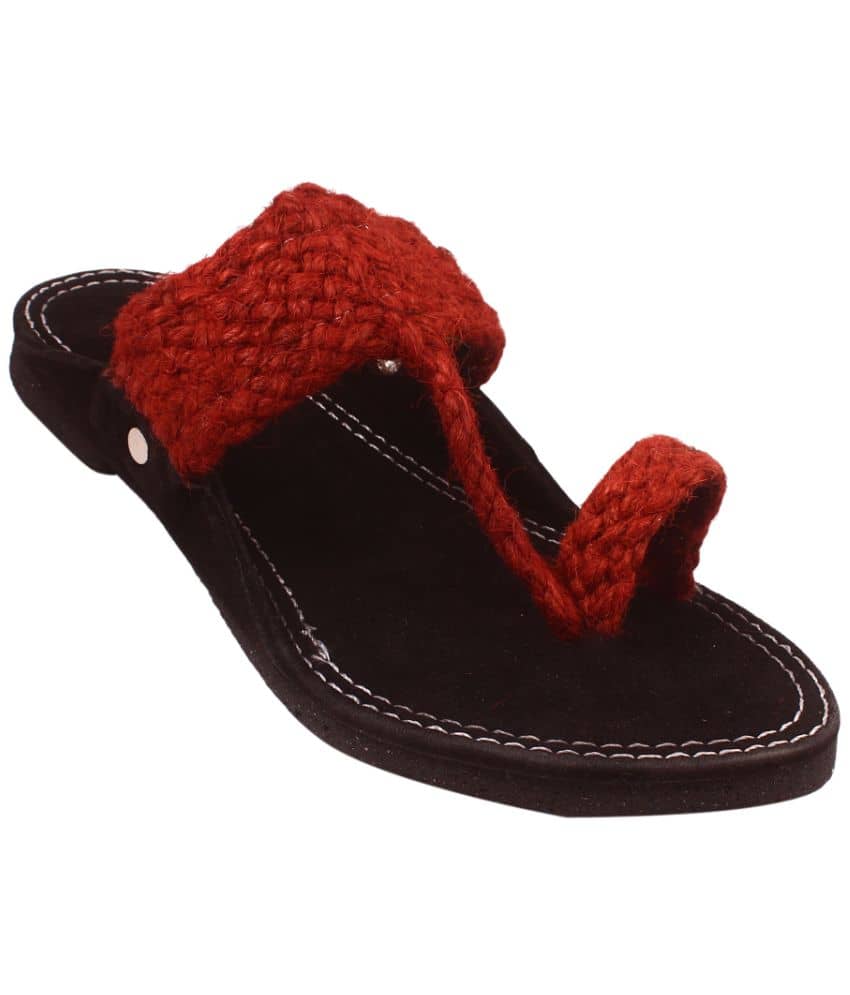 rajeraj Red Men's Kolhapuris - Ethnic Shoes | Buy online on ZillyBuy