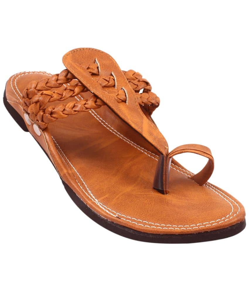 rajeraj Tan Men's Kolhapuris - Ethnic Shoes | Buy online on ZillyBuy