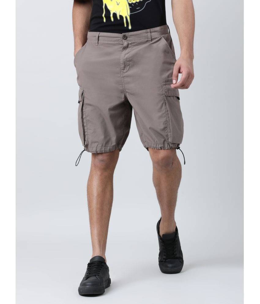 Bene Kleed Men Solid Cargo shorts with adjustable hem     			Bene Kleed Men Solid Cargo shorts with adjustable hem