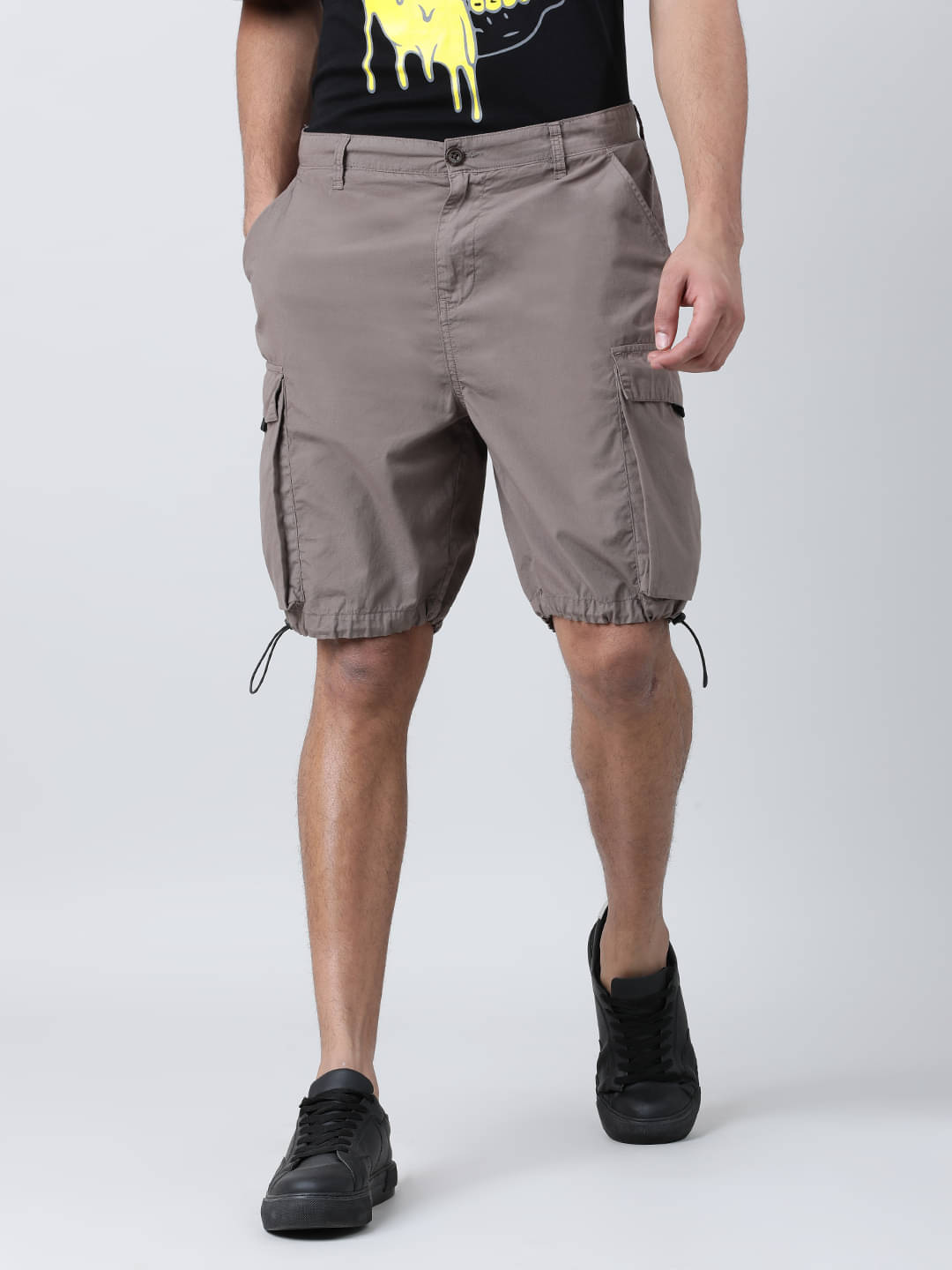     			Bene Kleed Men Solid Cargo shorts with adjustable hem
