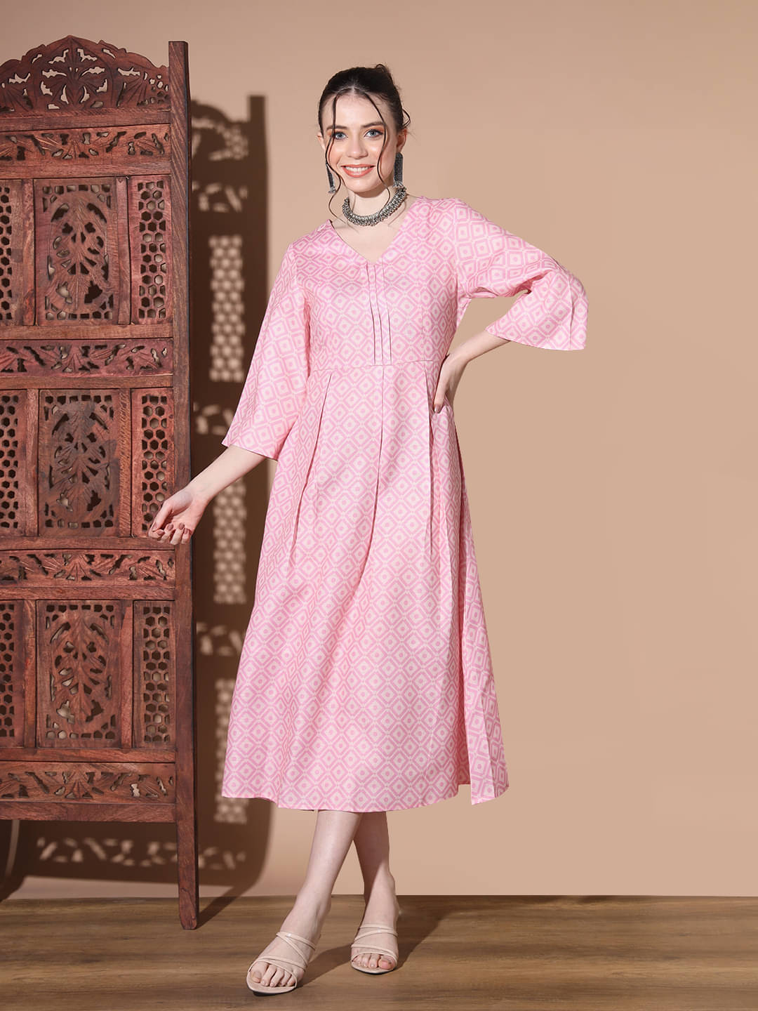 Madhuram Textiles Polyester Printed Flared Women's Kurti - Pink ( Pack of 1 ) Madhuram Textiles Polyester Printed Flared Women's Kurti - Pink ( Pack of 1 )