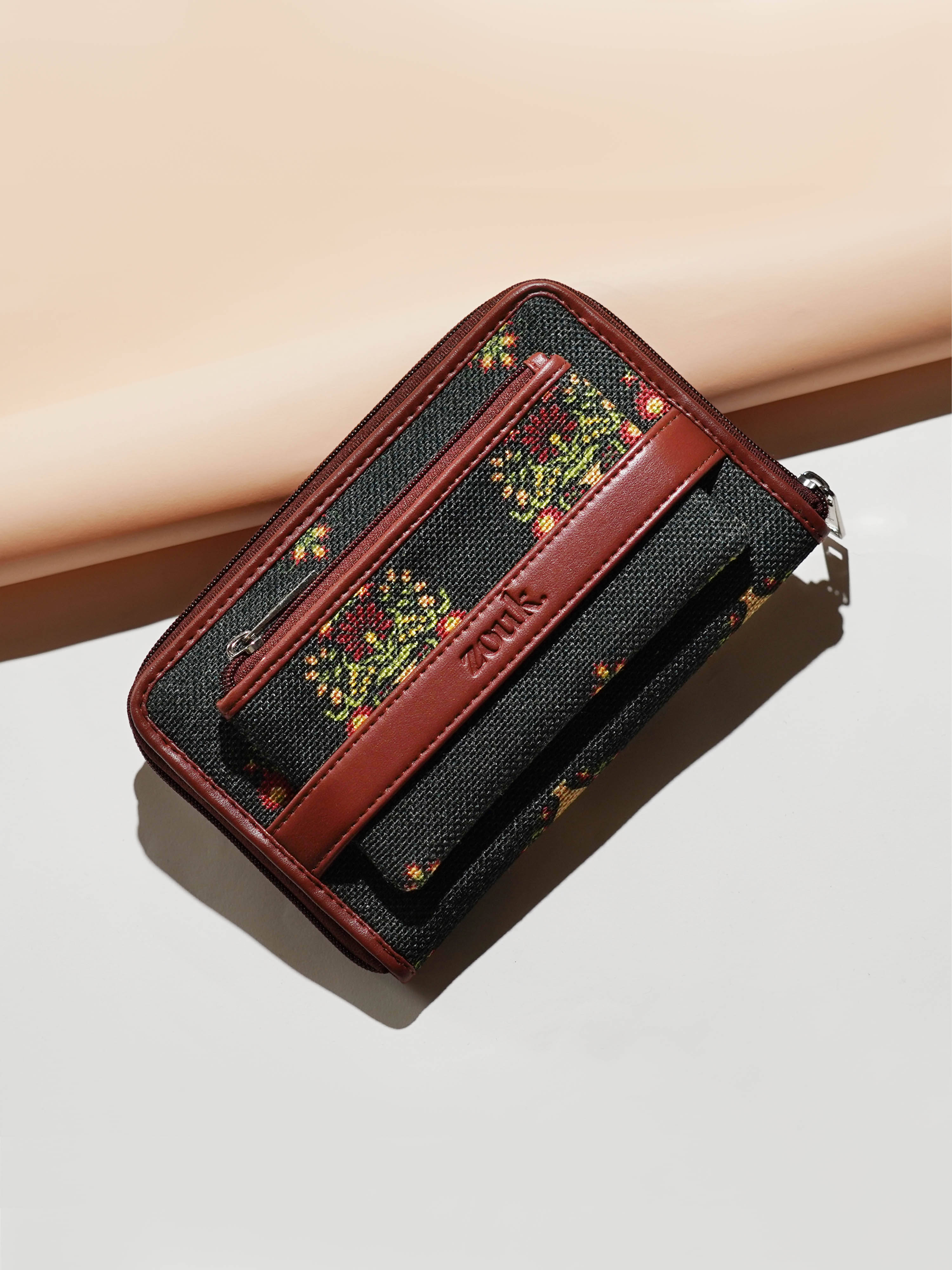     			Zouk Jute Green Women's Zip Around Wallet ( Pack of 1 )