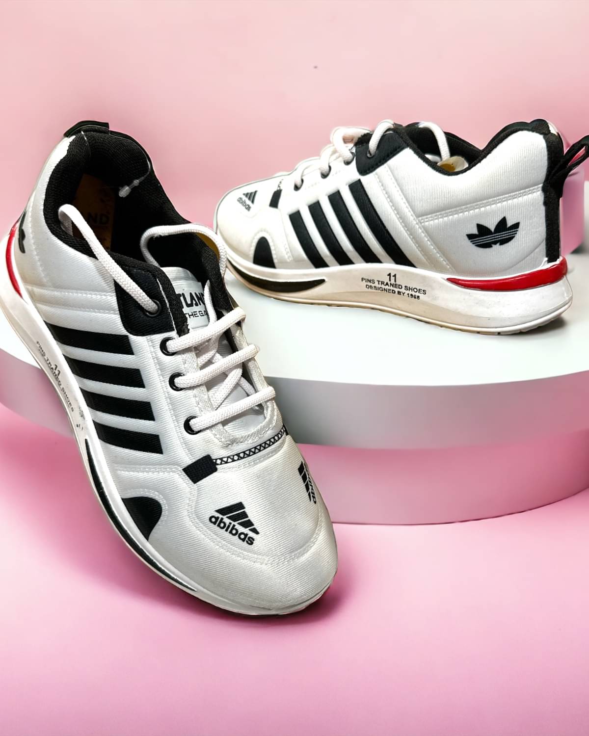     			GLOBIN - White Boy's Sneakers ( 1 Pair )