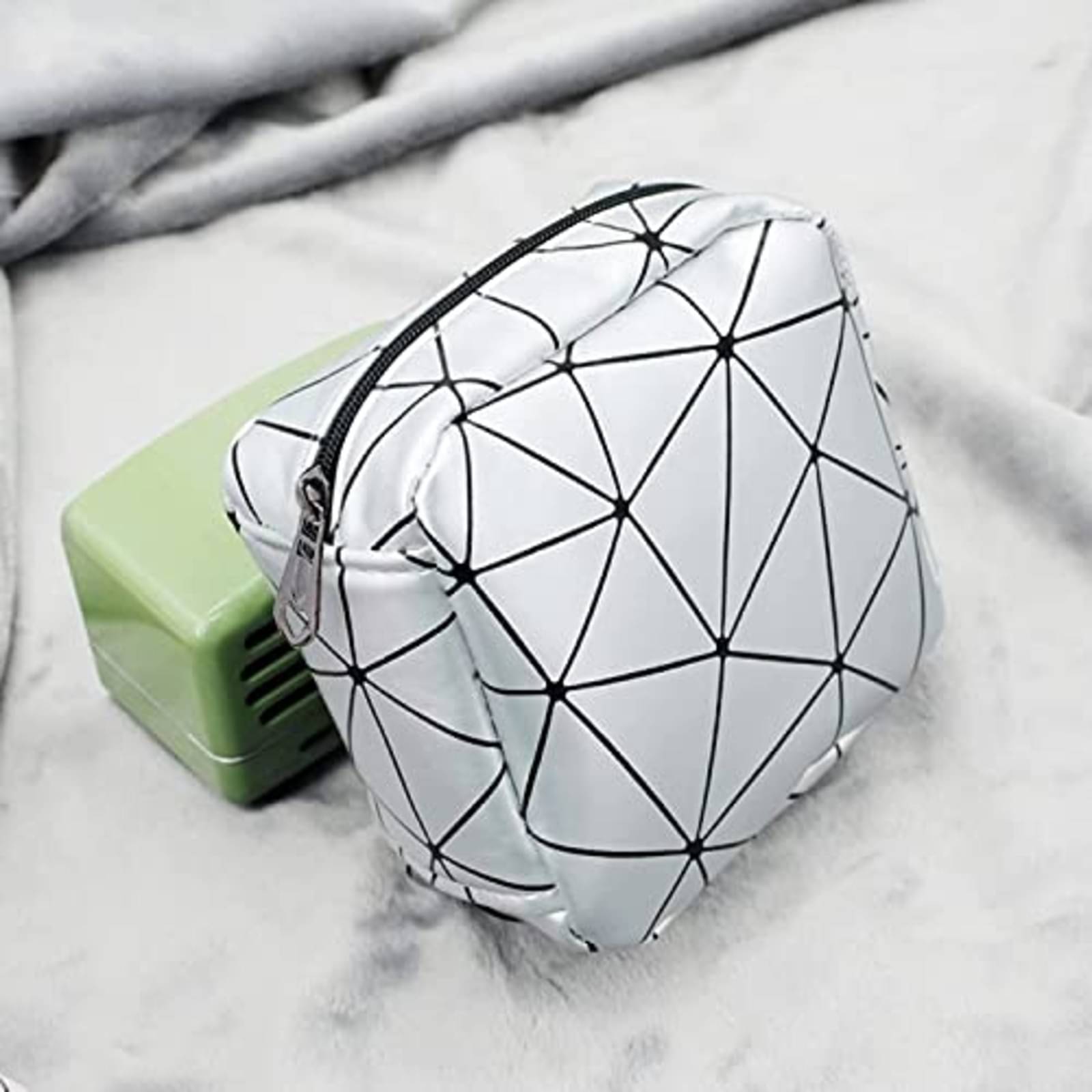     			House Of Quirk Space Saving Bags ( Pack of 1 )