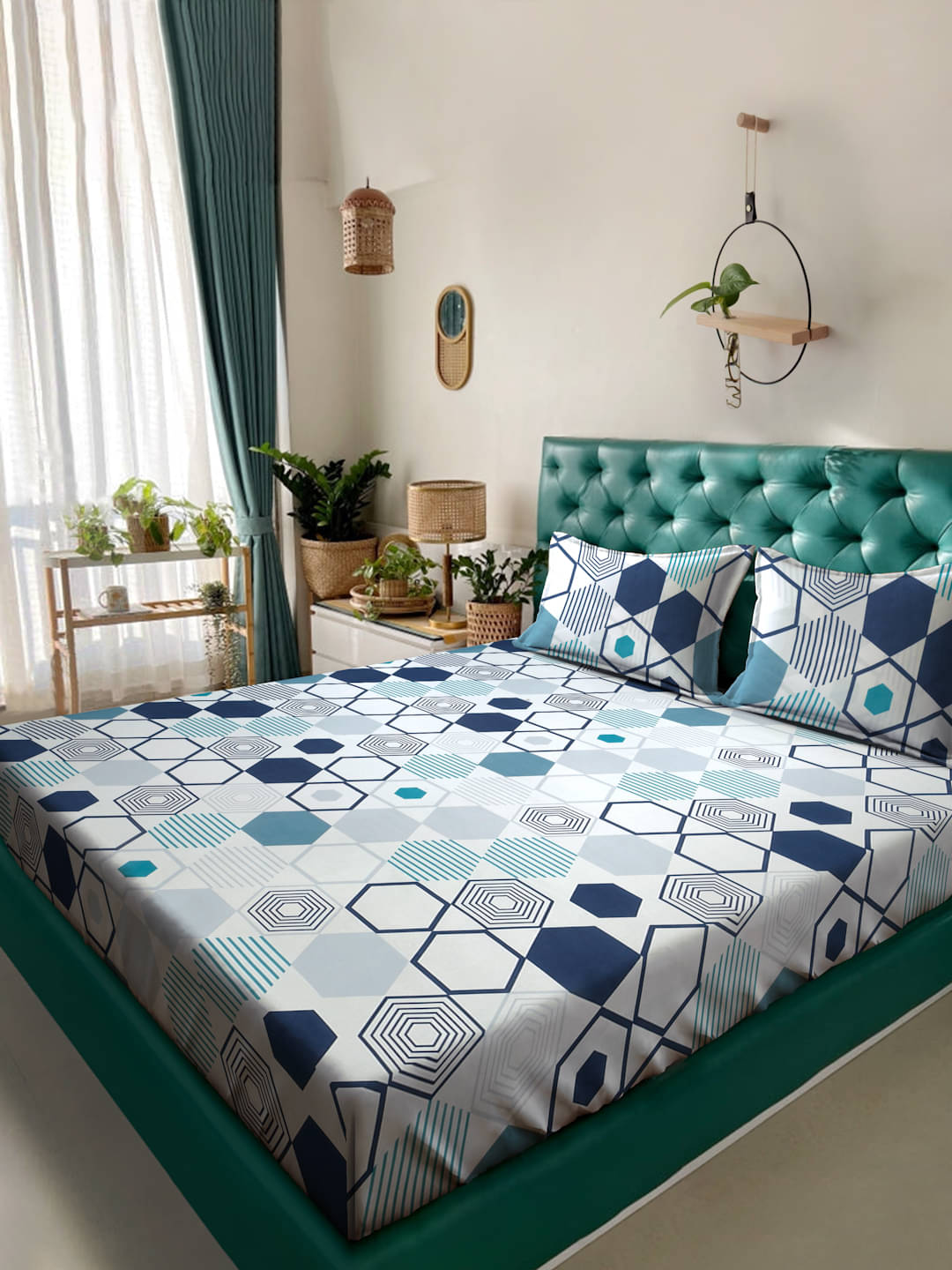     			Klotthe Poly Cotton 1 Double King Bedsheet with 2 Pillow Covers ( White )
