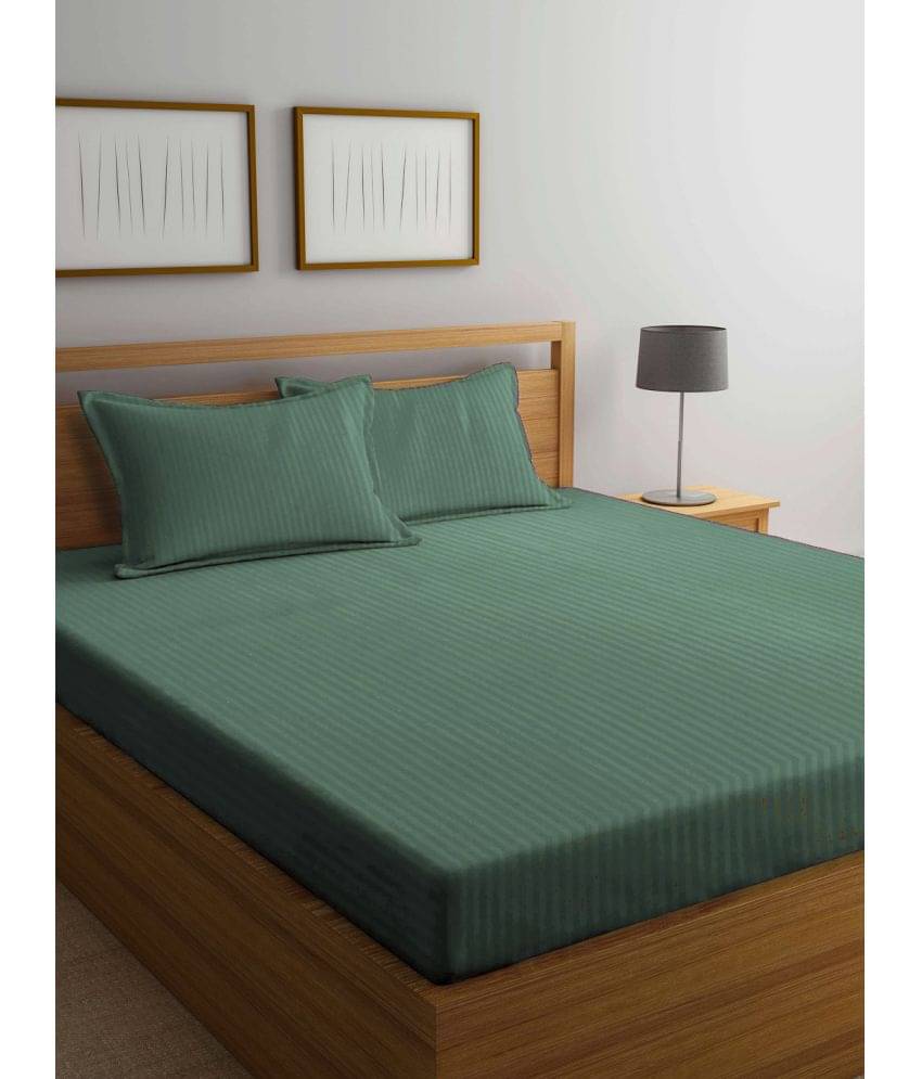 Klotthe Poly Cotton 1 Double King Bedsheet with 2 Pillow Covers ( Green )     			Klotthe Poly Cotton 1 Double King Bedsheet with 2 Pillow Covers ( Green )