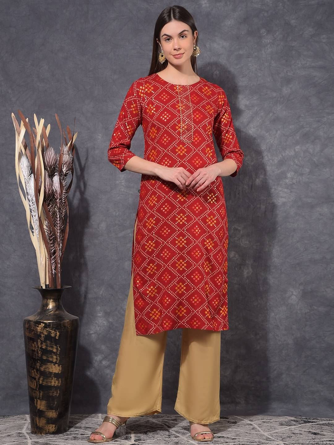     			Mamoose Cotton Blend Self Design Straight Women's Kurti - Red ( Pack of 1 )