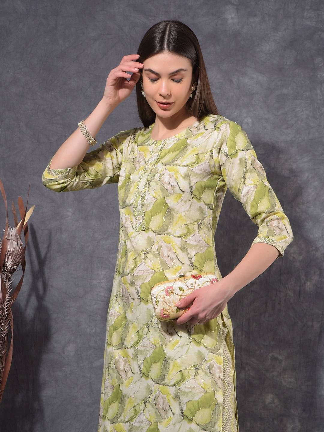 Mamoose Cotton Blend Self Design Kurti With Pants Women's Stitched Salwar Suit - Green ( Pack of 1 )     			Mamoose Cotton Blend Self Design Kurti With Pants Women's Stitched Salwar Suit - Green ( Pack of 1 )