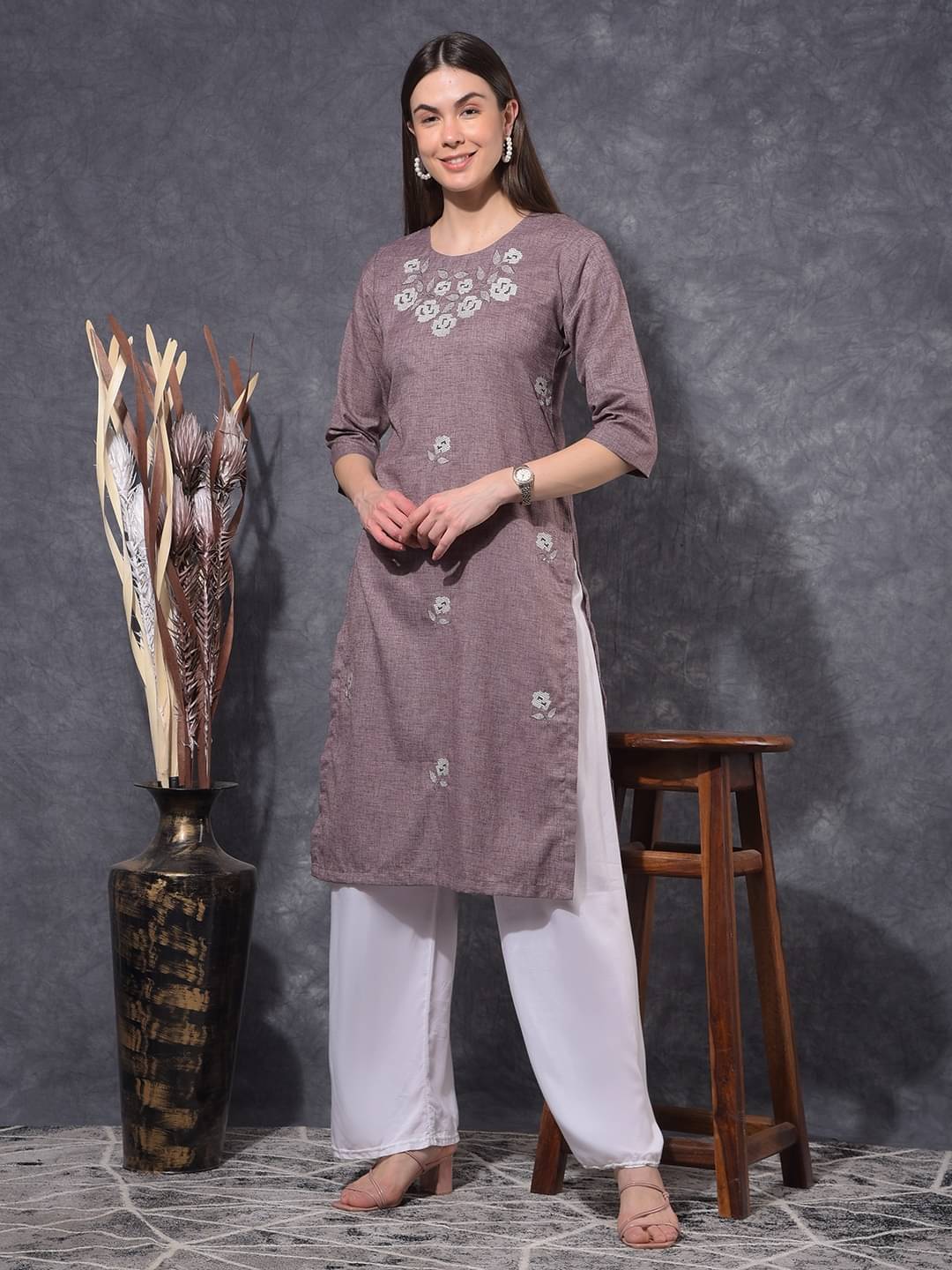     			Mamoose Cotton Self Design Straight Women's Kurti - Brown ( Pack of 1 )