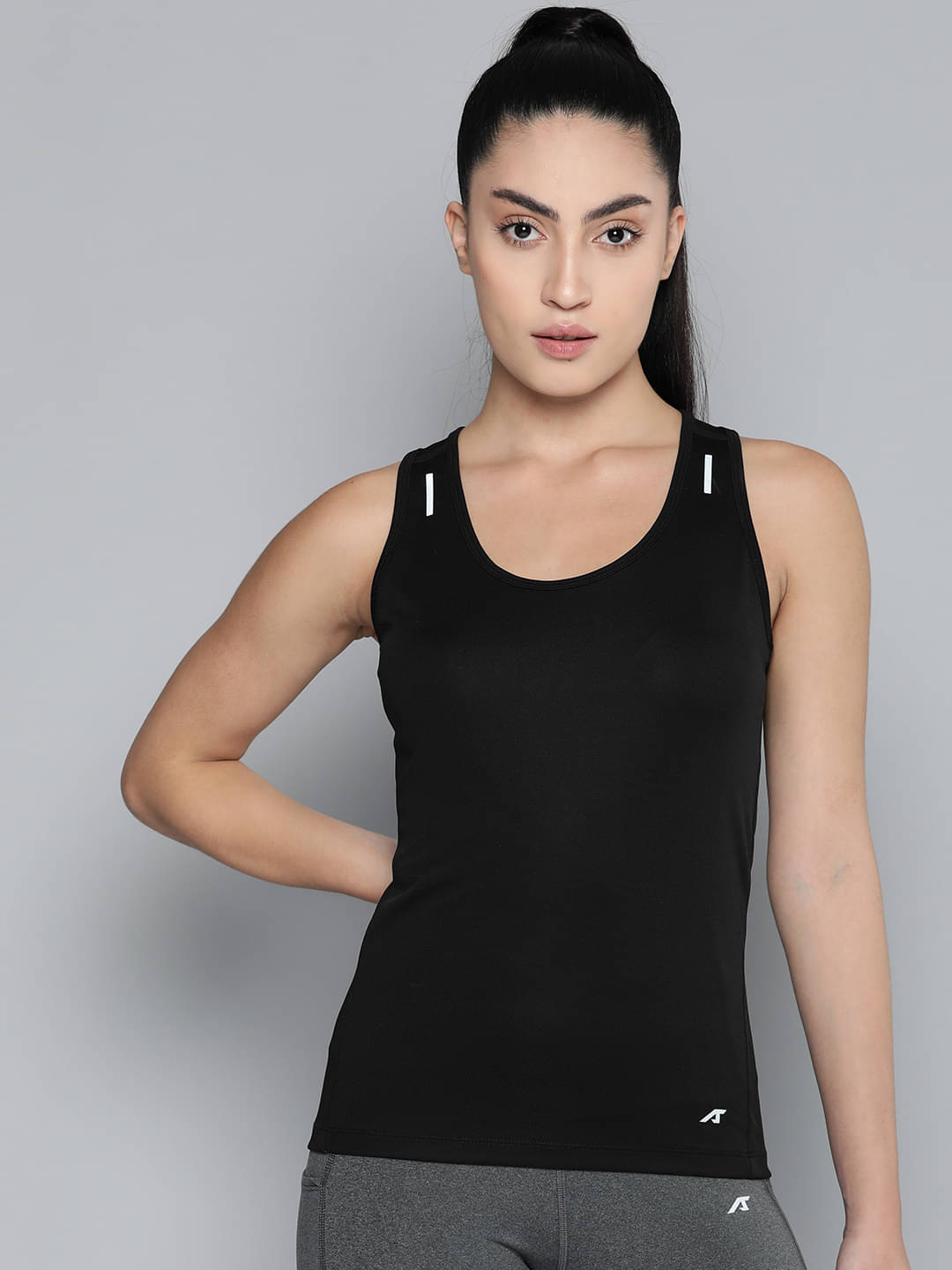 Alcis Black Polyester Slim Fit Men's Sports T-Shirt ( Pack of 1 ) Alcis Black Polyester Slim Fit Men's Sports T-Shirt ( Pack of 1 )