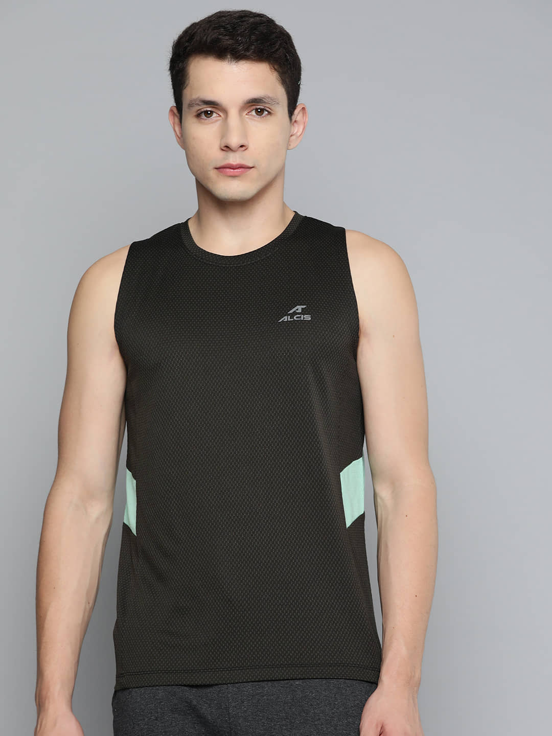 Alcis Black Polyester Slim Fit Men's Sports T-Shirt ( Pack of 1 )