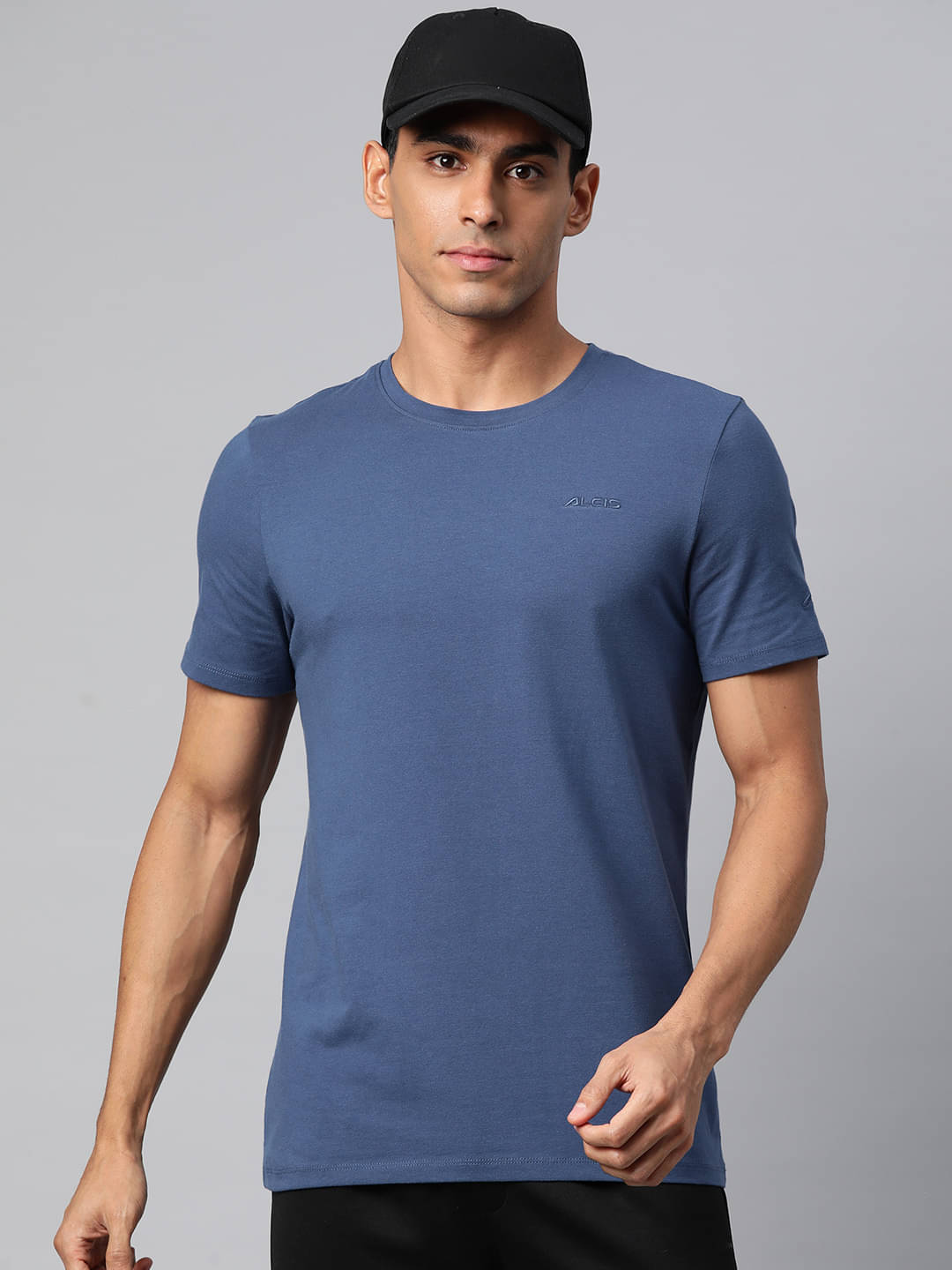     			Alcis Navy Cotton Regular Fit Men's Sports T-Shirt ( Pack of 1 )