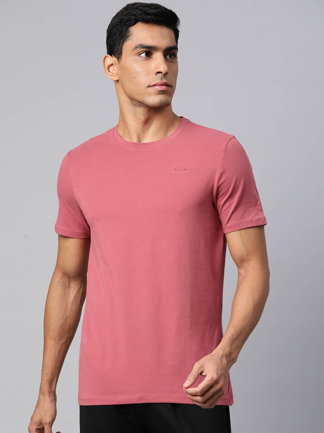     			Alcis Red Cotton Regular Fit Men's Sports T-Shirt ( Pack of 1 )