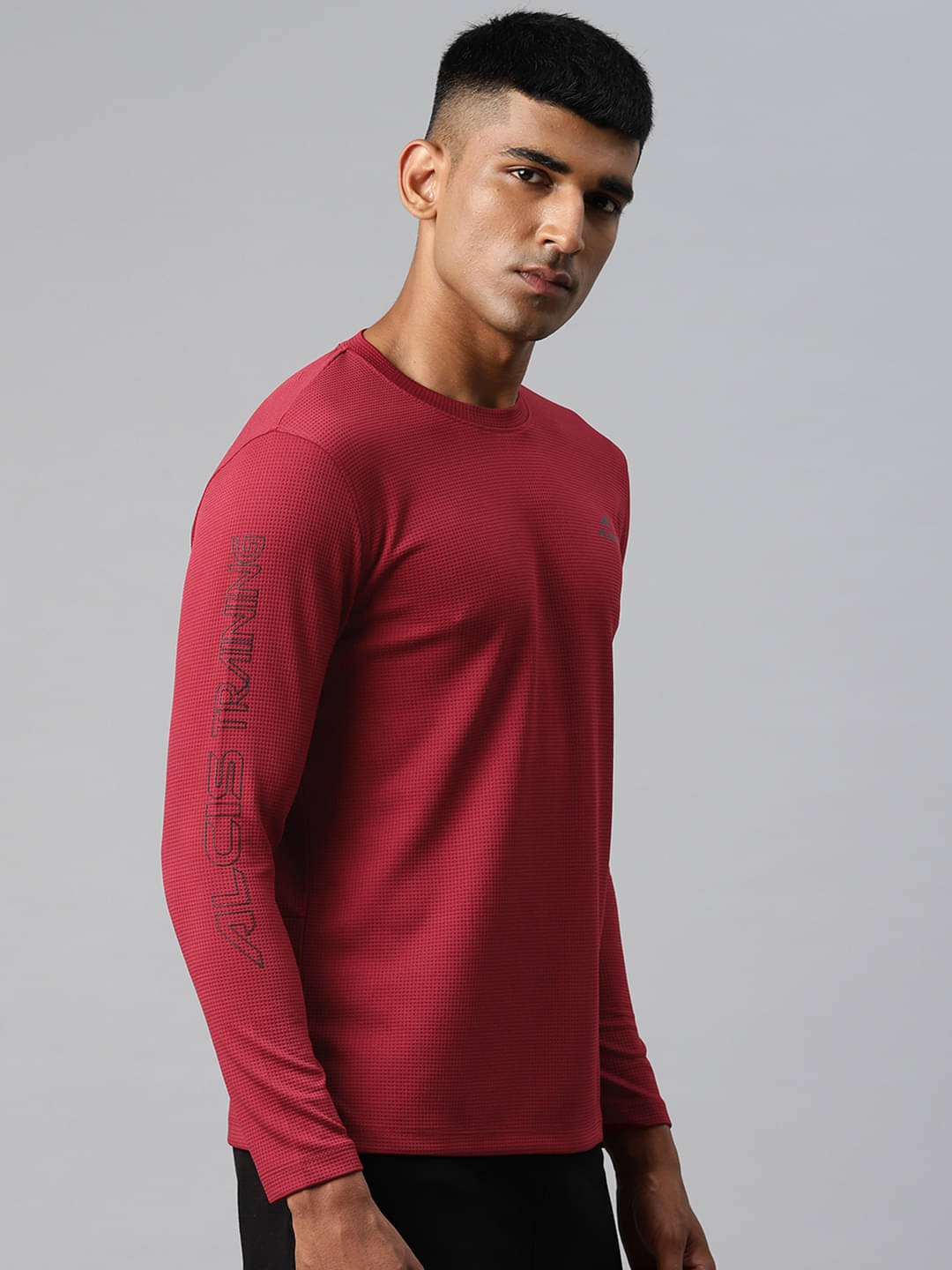 Alcis Red Polyester Slim Fit Men's Sports T-Shirt ( Pack of 1 ) Alcis Red Polyester Slim Fit Men's Sports T-Shirt ( Pack of 1 )
