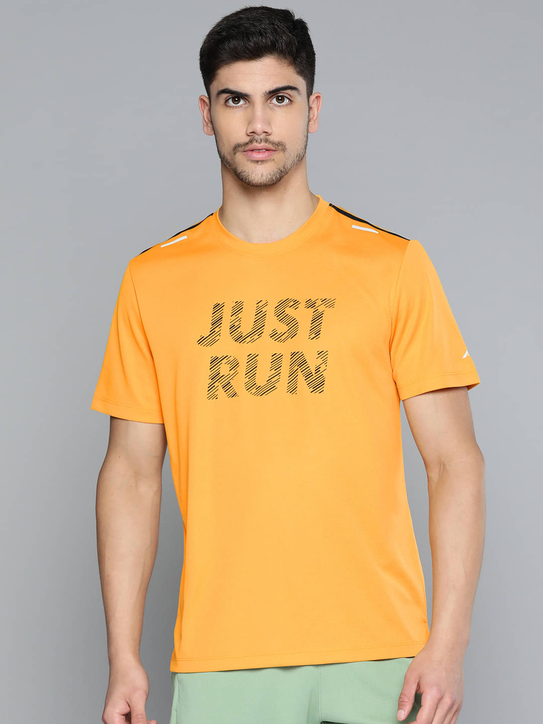     			Alcis Yellow Polyester Slim Fit Men's Sports T-Shirt ( Pack of 1 )