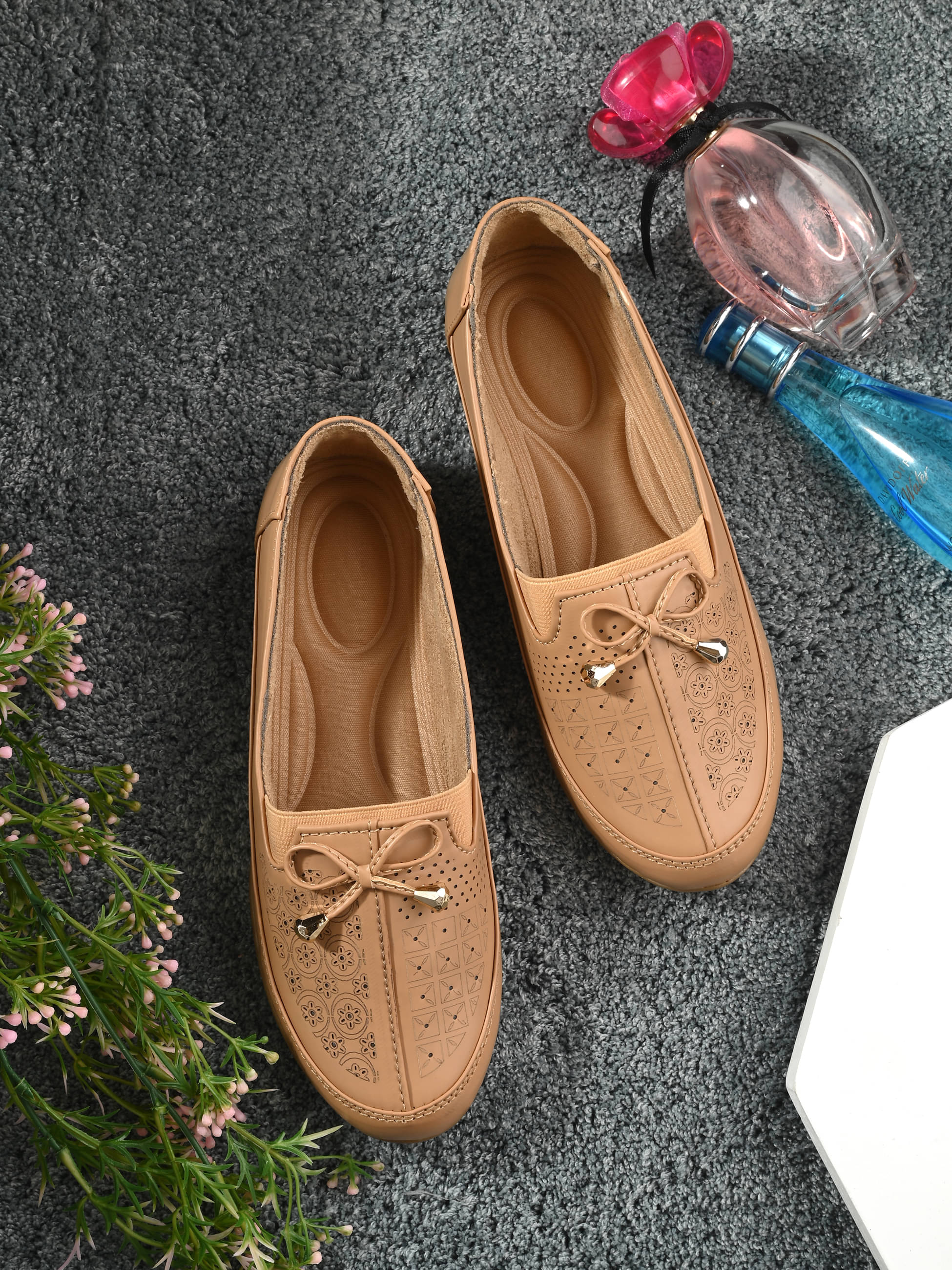 Footloose Beige Women's Loafers Footloose Beige Women's Loafers
