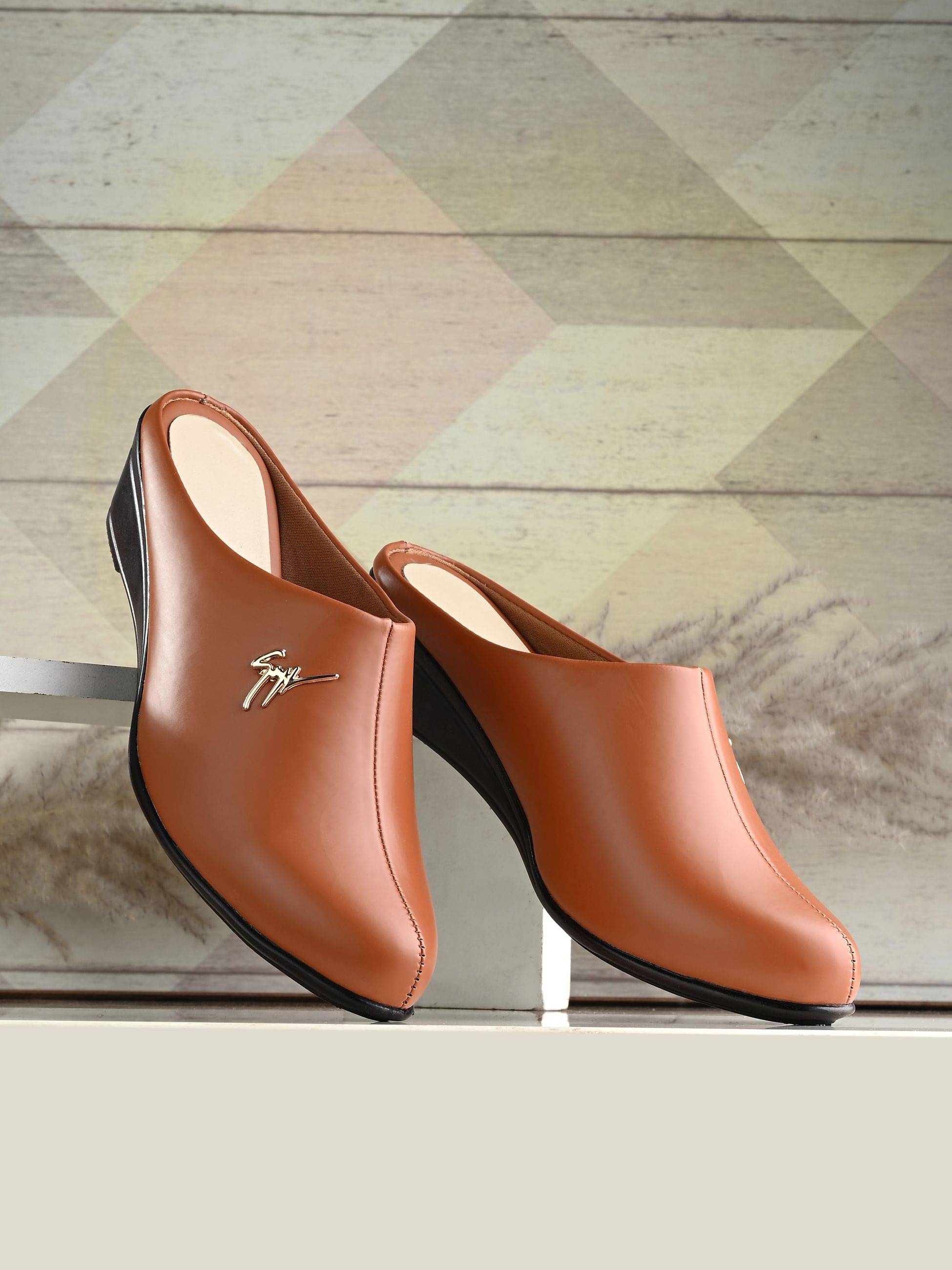 Footloose Tan Women's Mules Footloose Tan Women's Mules