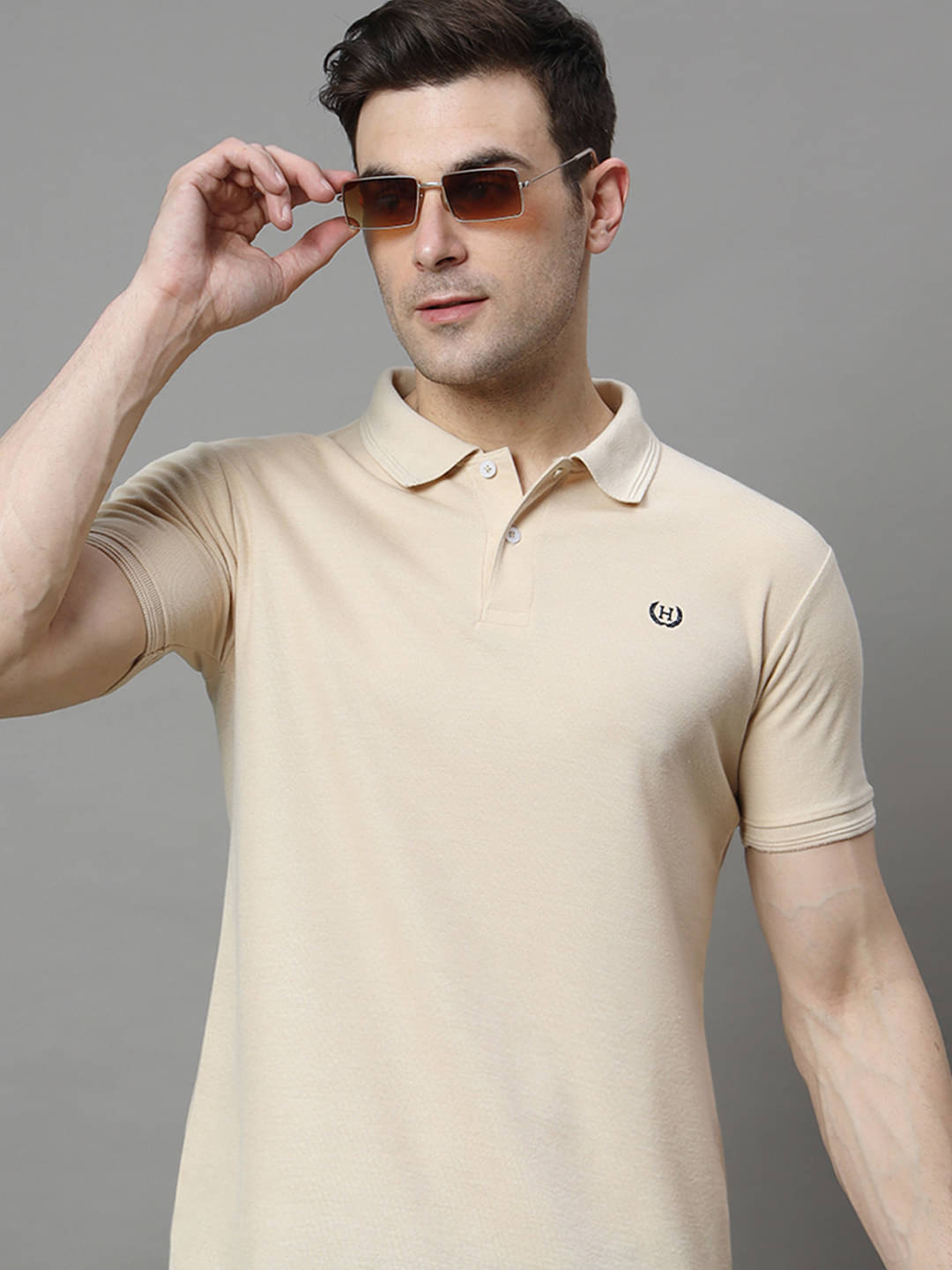     			Hushbucks Pack of 1 Cotton Blend Regular Fit Solid Half Sleeves Men's Polo T Shirt ( Beige )