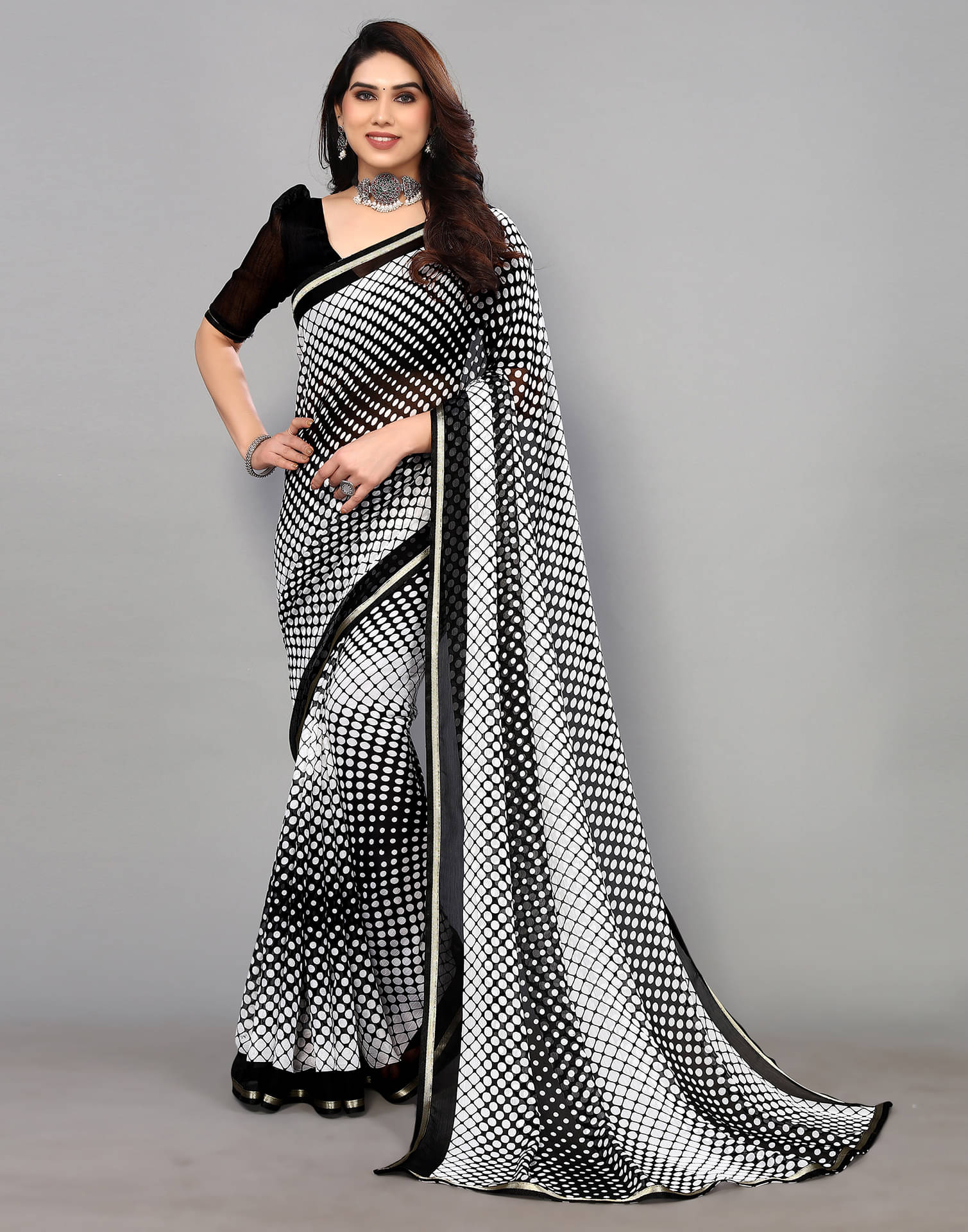     			Samah Chiffon Printed Saree With Unstitched Blouse Piece ( Black )