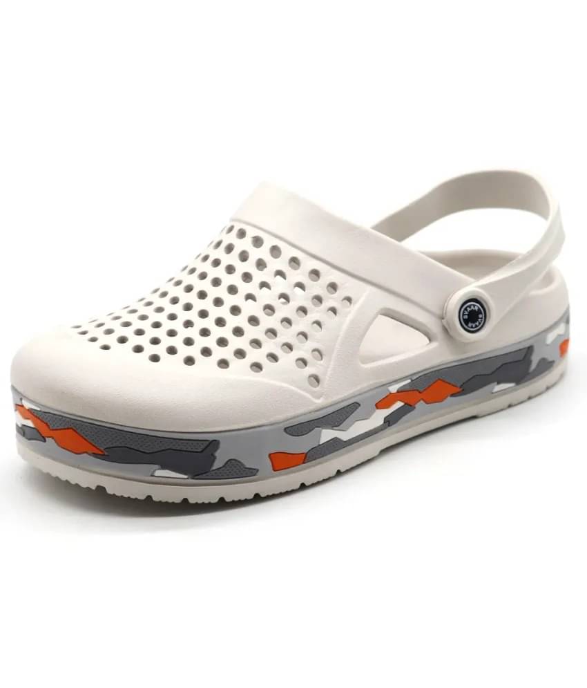     			Svaar - Off White Men's Clogs