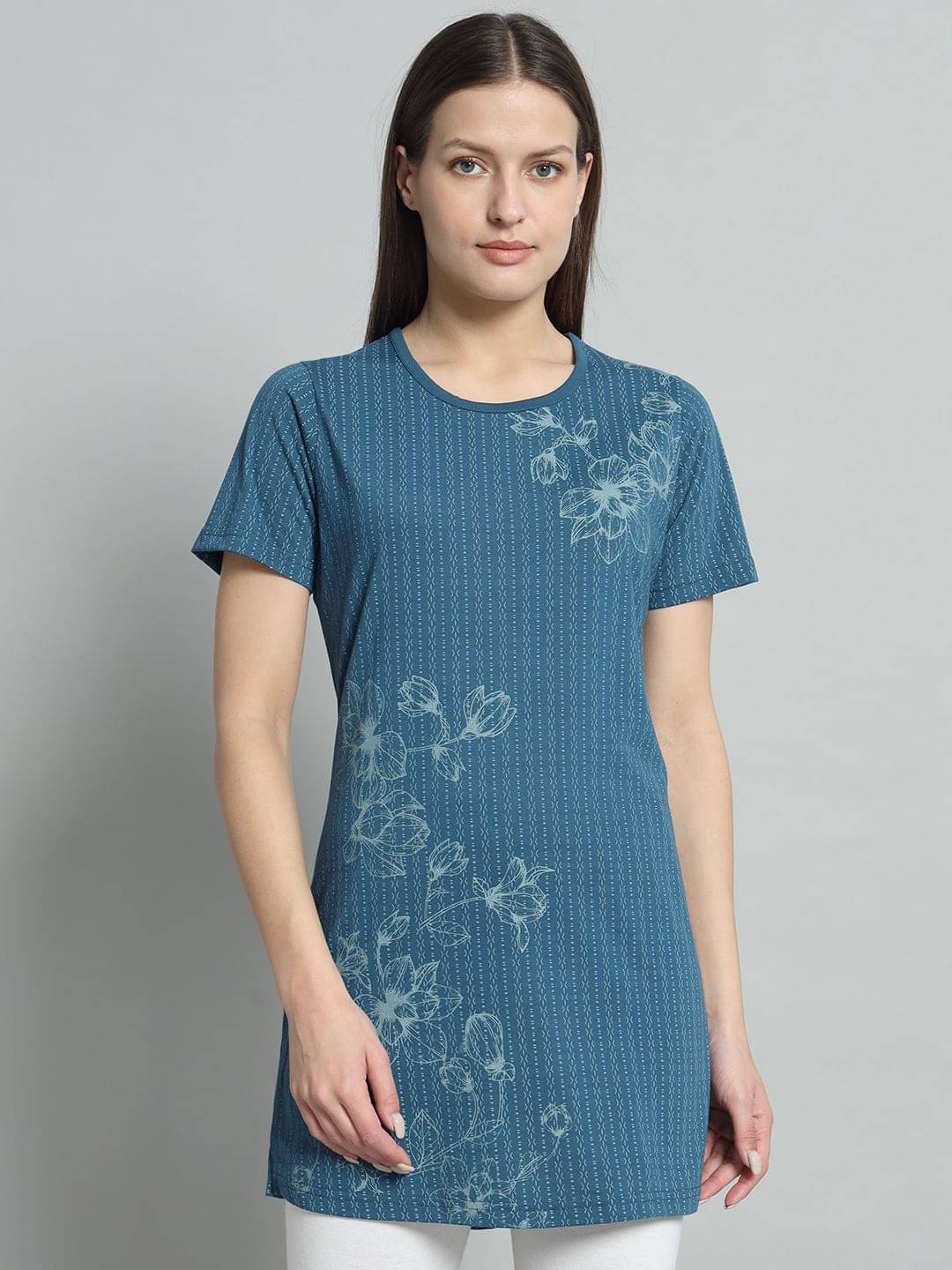     			Cotton Blend Short Kurti For Women (Pack of 1)