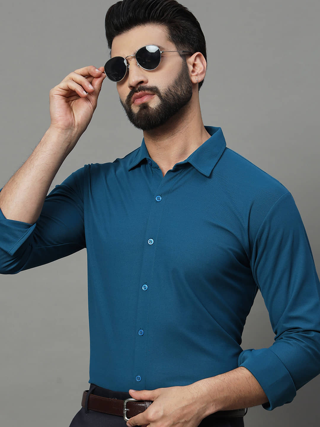renuovo Polyester Regular Fit Solids Full Sleeves Men's Casual Shirt - Olive ( Pack of 1 )