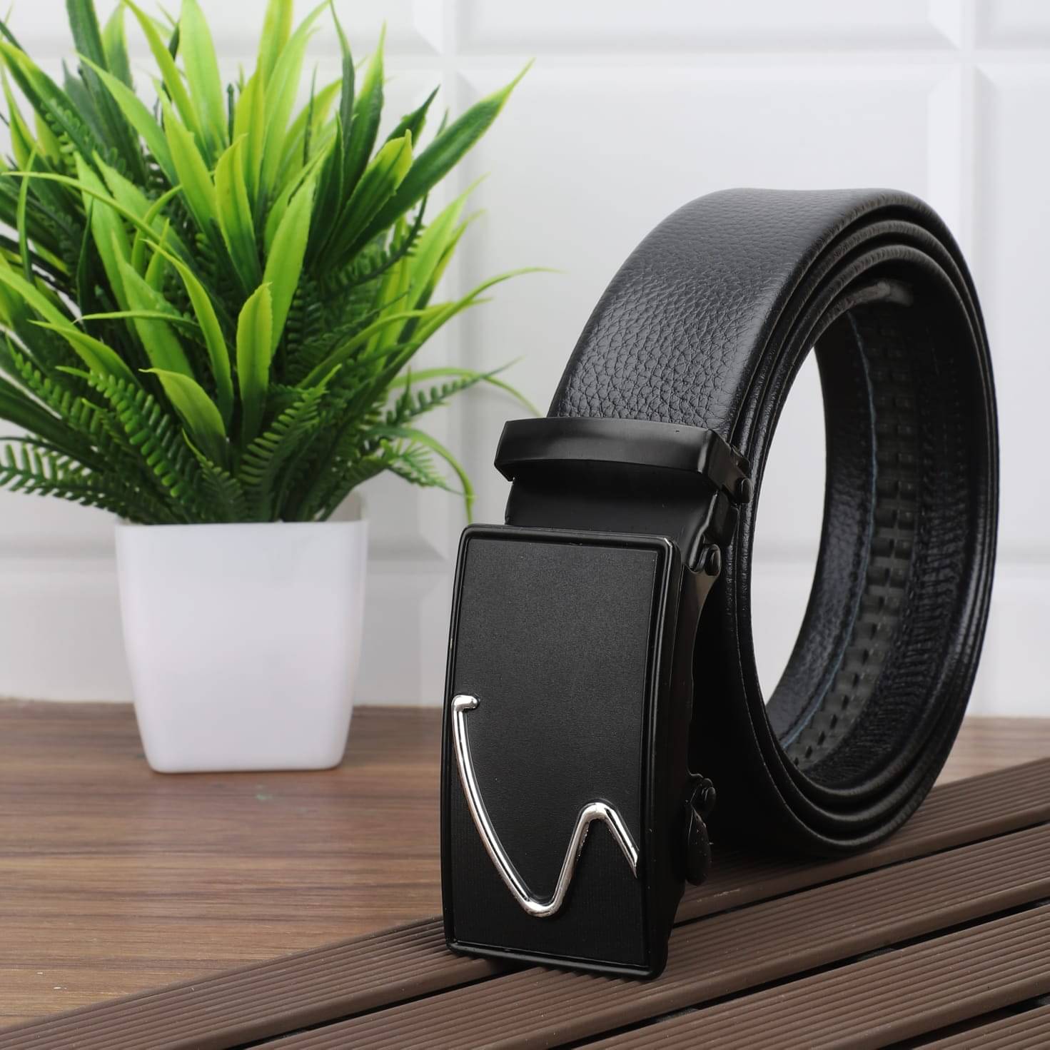     			Esstain - Black Leather Men's Casual Belt ( Pack of 1 )