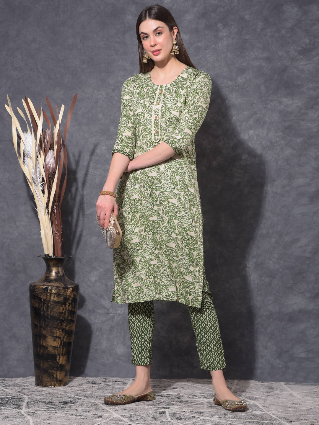     			Mamoose Rayon Printed Kurti With Pants Women's Stitched Salwar Suit - Green ( Pack of 1 )
