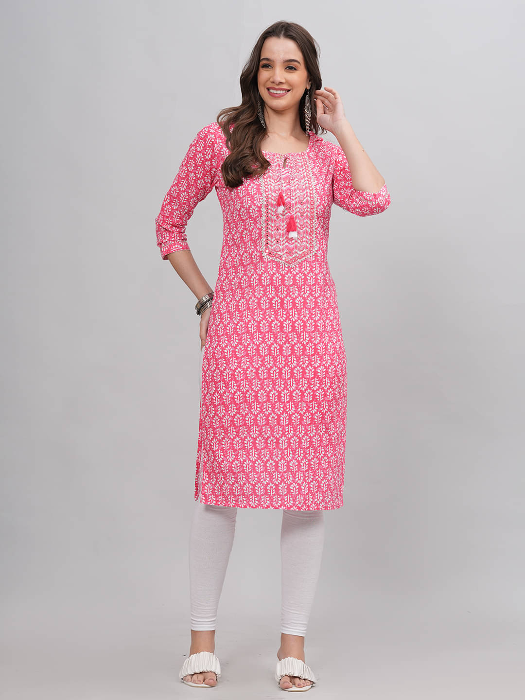 HIGHLIGHT FASHION EXPORT Cotton Printed Straight Women's Kurti - Pink ( Pack of 1 )     			HIGHLIGHT FASHION EXPORT Cotton Printed Straight Women's Kurti - Pink ( Pack of 1 )