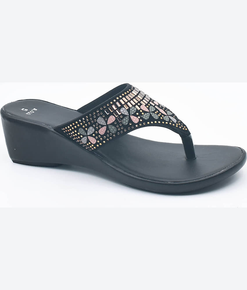 IndiForce Black Women's Slip On Heels - Heels | Buy online on ZillyBuy