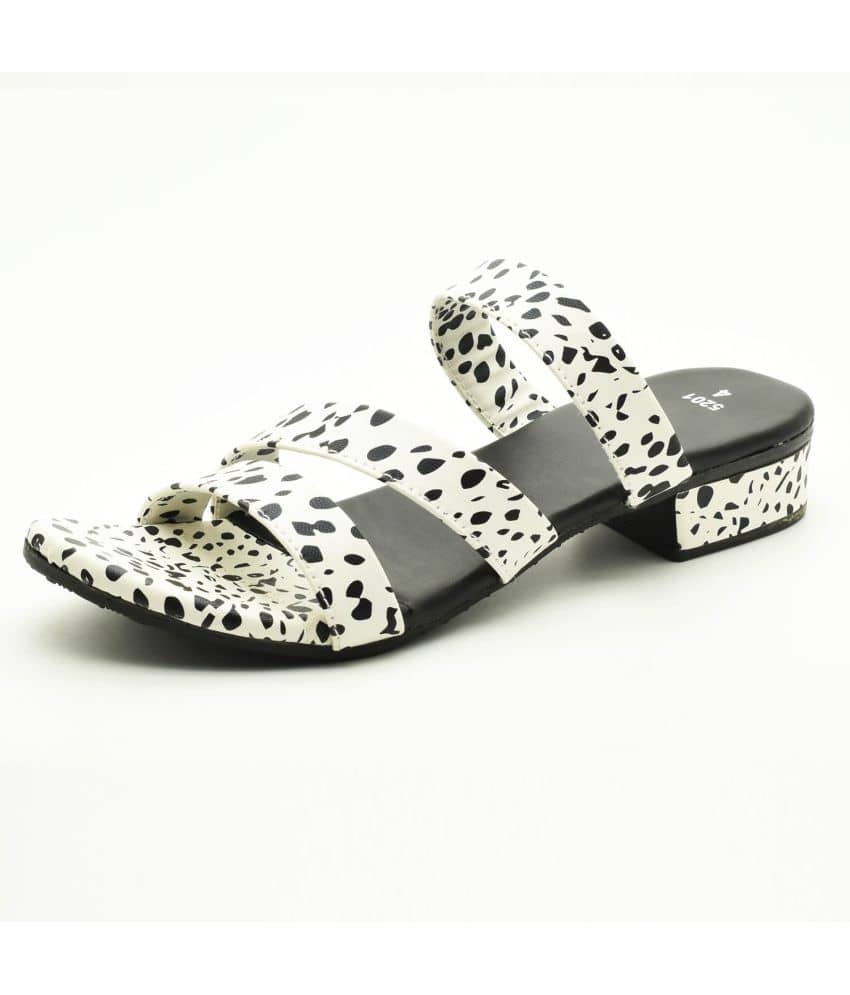 IndiForce White Women's Flats