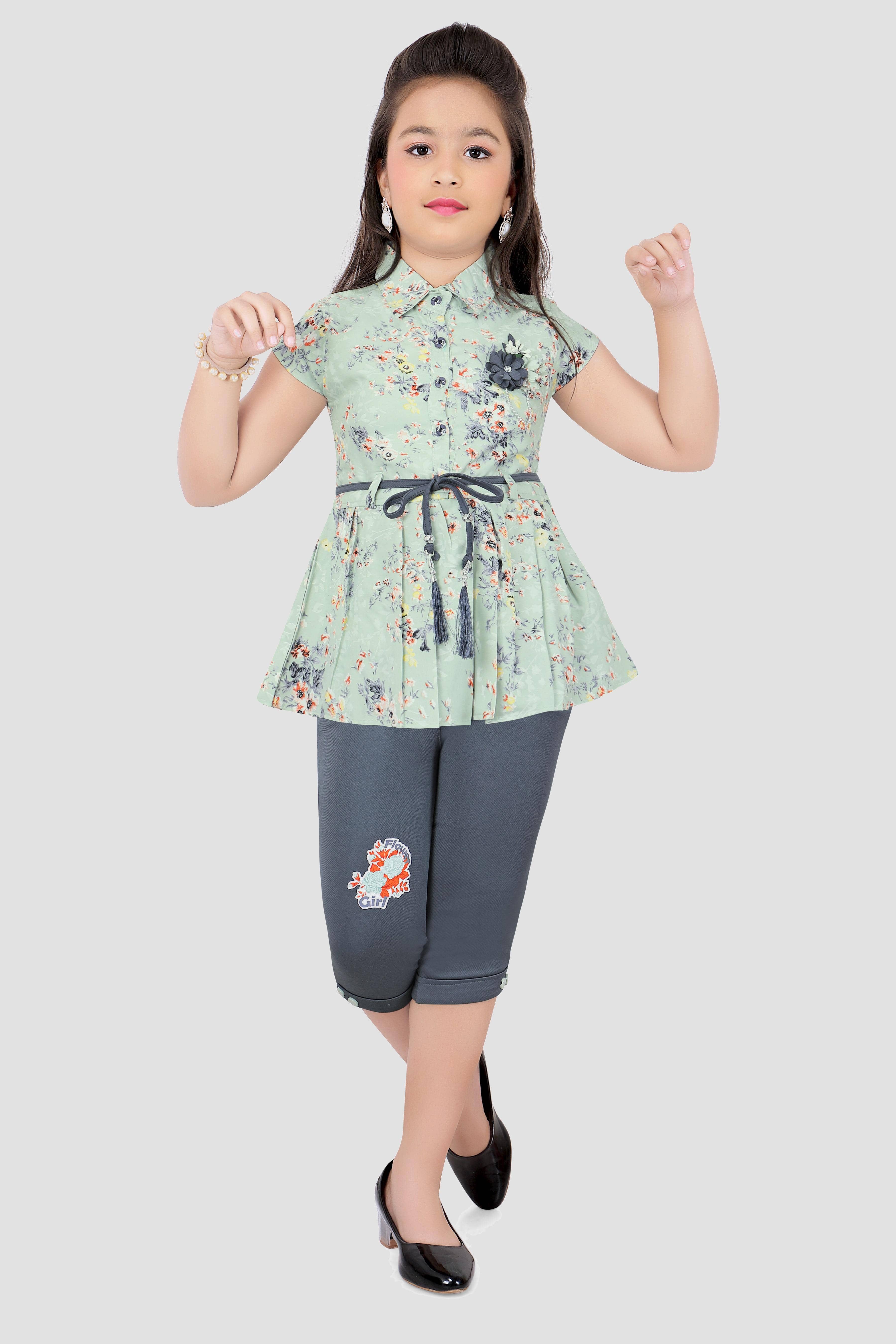 Cherry Tree Pack of 1 Girls Cotton Blend Top With Capris ( Black )