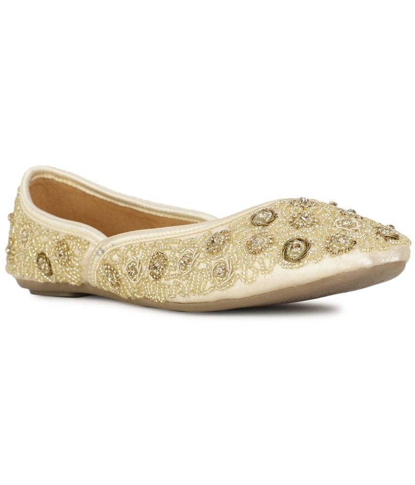 Bata Gold Women's Ethnic Ballerinas Bata Gold Women's Ethnic Ballerinas