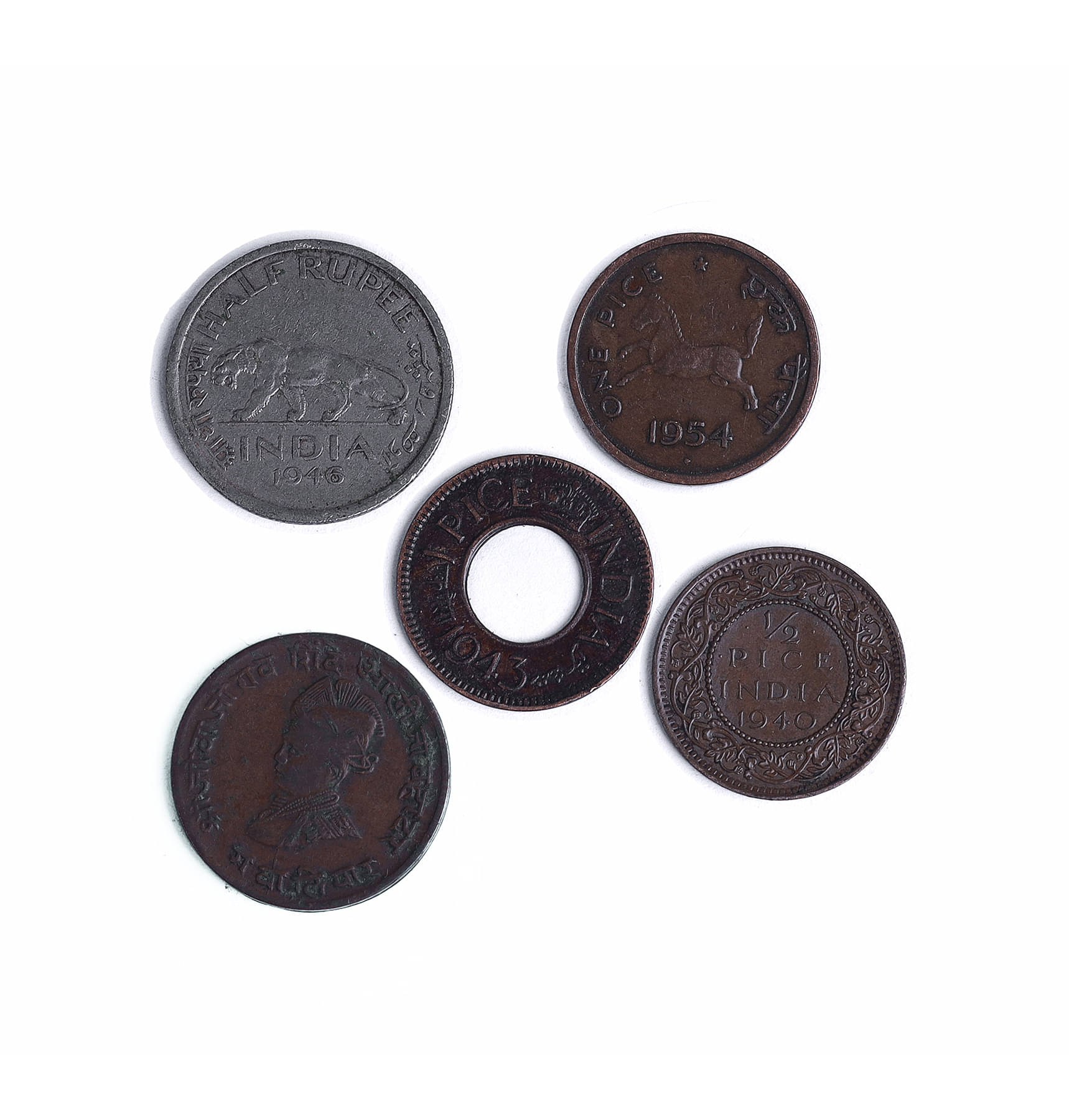 Arunrajsofia Set of 5 Coins - 3 Coins from British Period, 1 Coin from Republic India and 1 Princely State Coin Arunrajsofia Set of 5 Coins - 3 Coins from British Period, 1 Coin from Republic India and 1 Princely State Coin