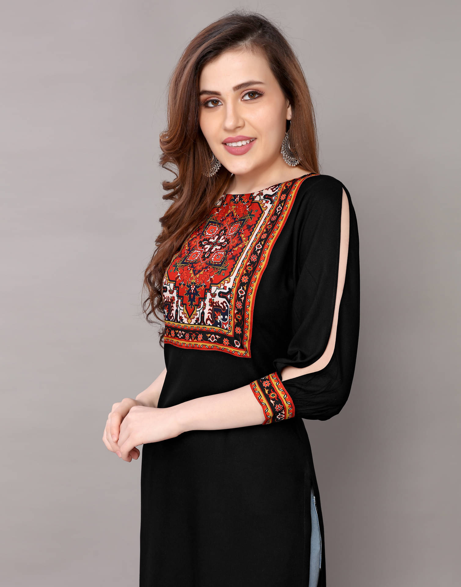     			Skylee Rayon Printed A-line Women's Kurti - Black ( Pack of 1 )