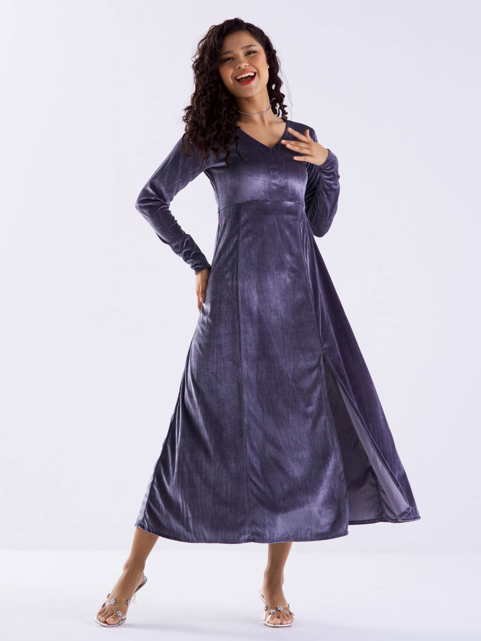     			aask Women Velvet Solid Fit & Flare Dress ( Grey )