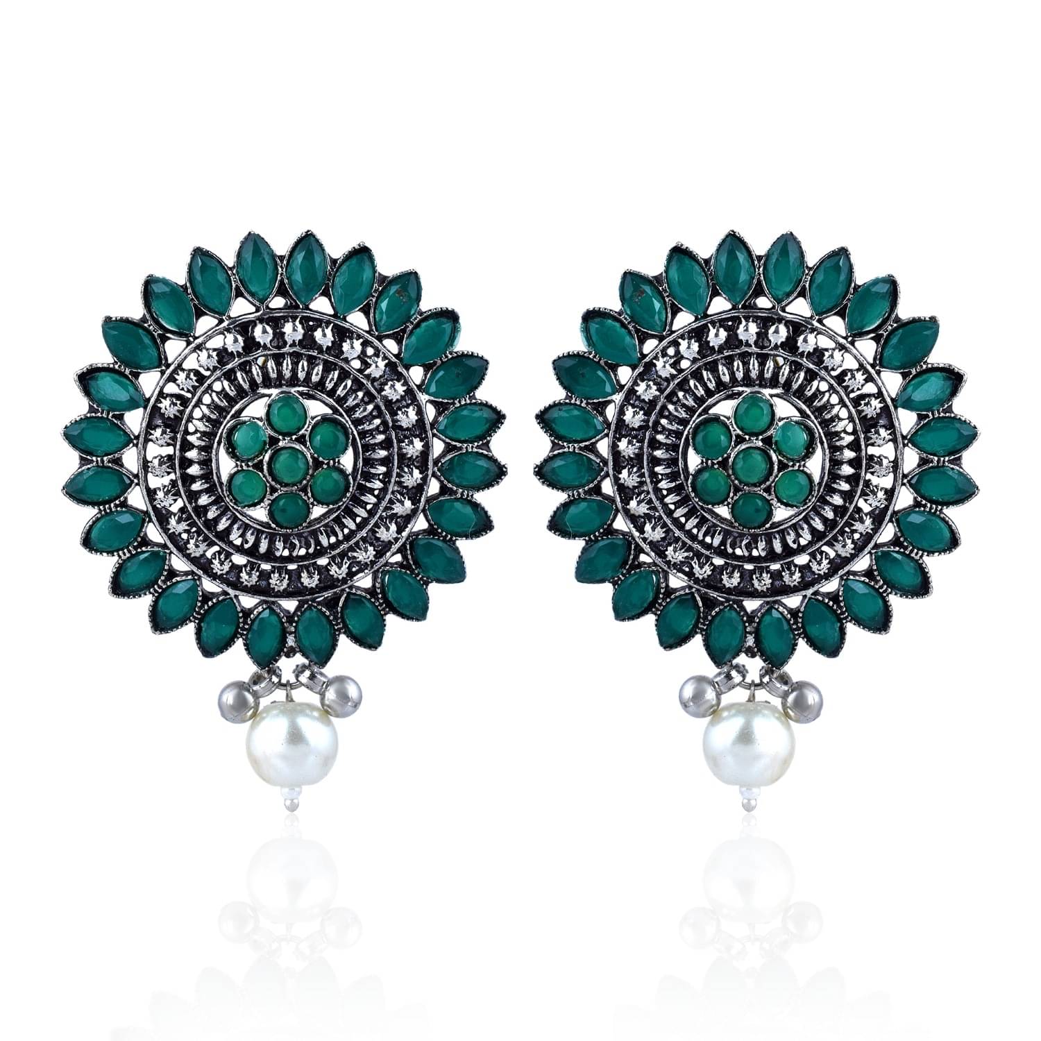     			ADMIER Green Stud Earrings ( Pack of 1 )