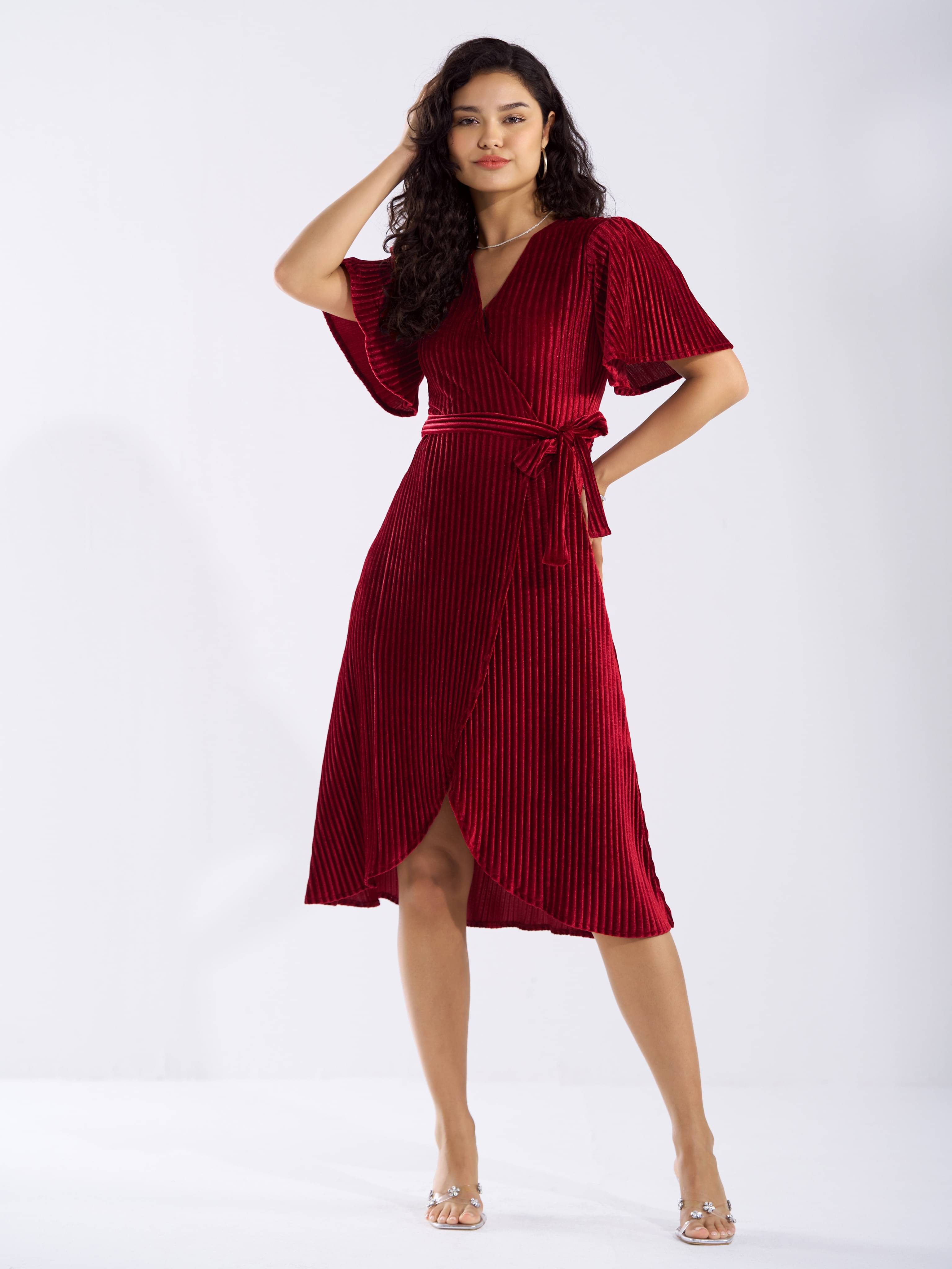     			aask Women Velvet Solid Fit & Flare Dress ( Maroon )