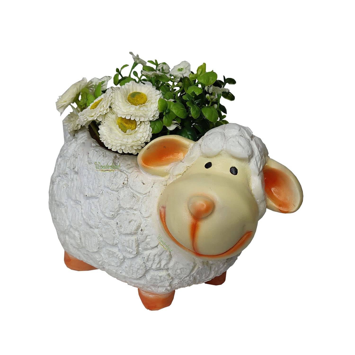 Miss Peach Animal Showpiece 11 cm - Pack of 1     			Miss Peach Animal Showpiece 11 cm - Pack of 1