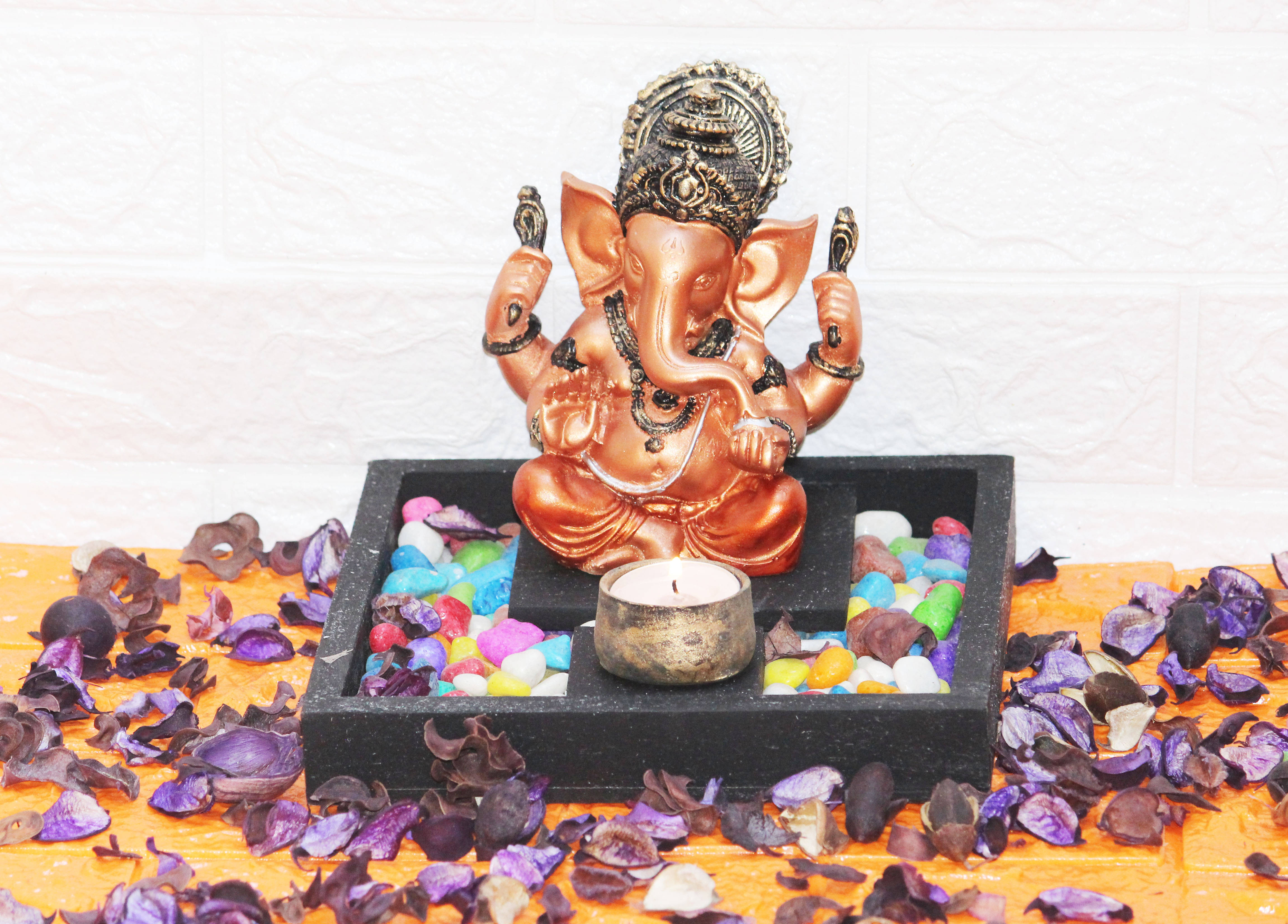 Miss Peach Palm Ganesha Showpiece 19 cm - Pack of 1 Miss Peach Palm Ganesha Showpiece 19 cm - Pack of 1