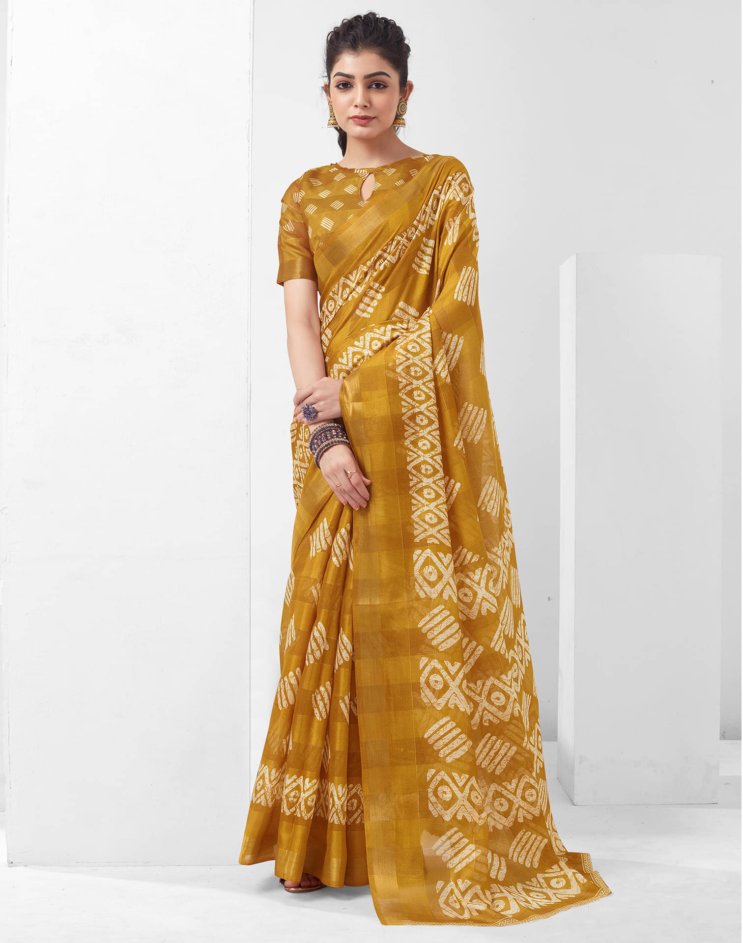     			Samah Cotton Blend Printed Saree With Unstitched Blouse Piece ( Yellow )