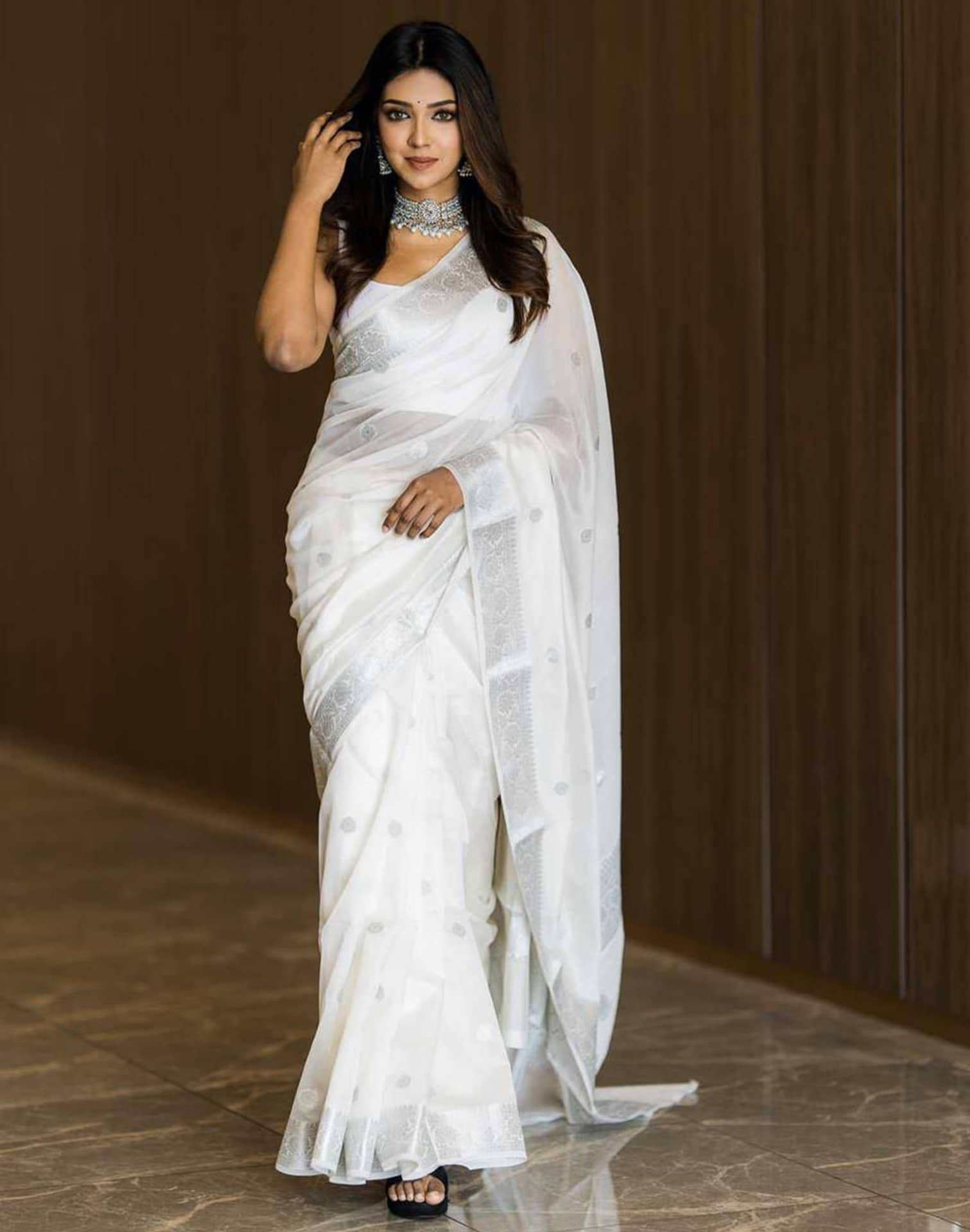 Samah Cotton Blend Self Design Saree With Unstitched Blouse Piece ( Off White ) - Sarees | Buy online on ZillyBuy