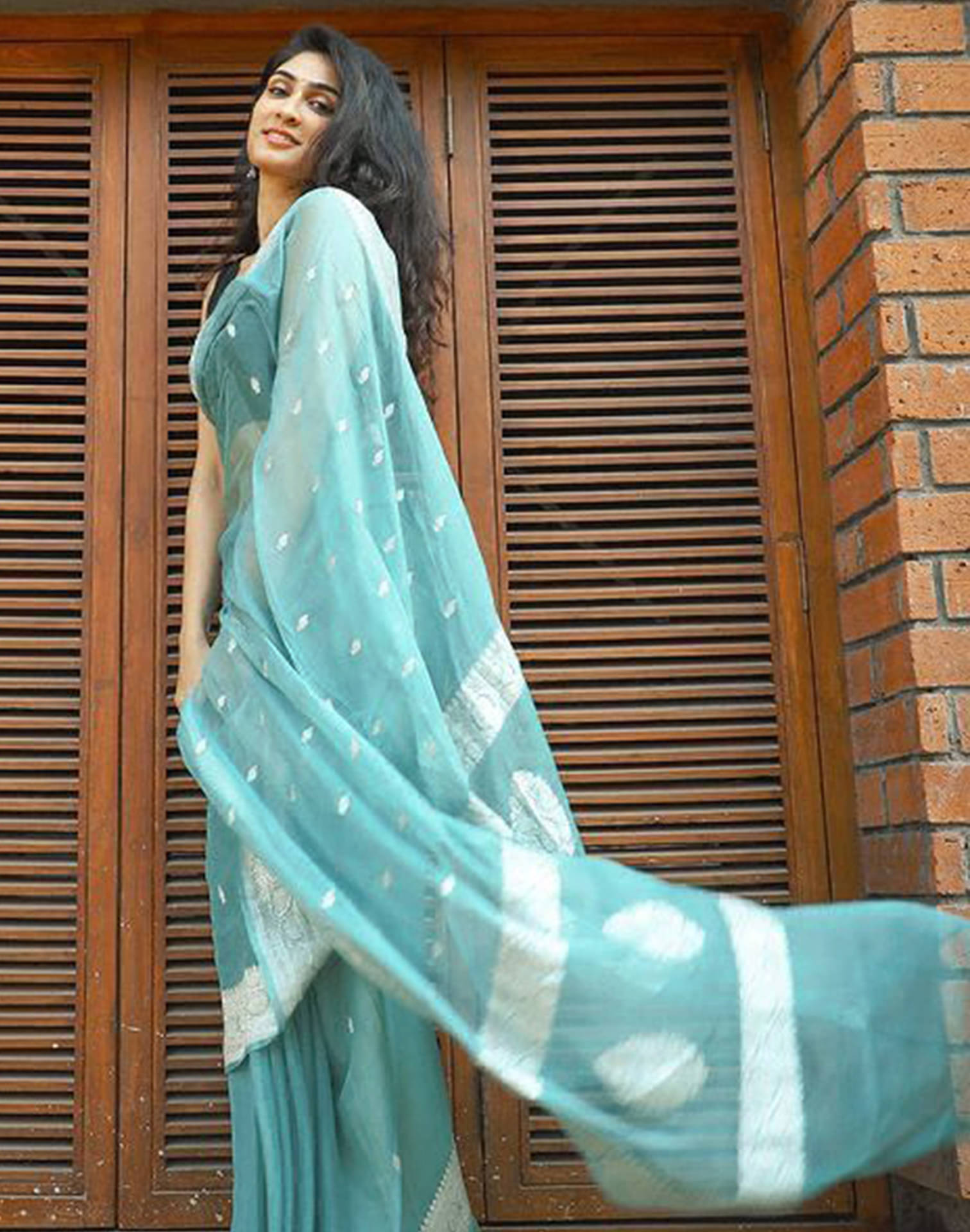     			Samah Cotton Silk Self Design Saree With Unstitched Blouse Piece ( Light Blue )