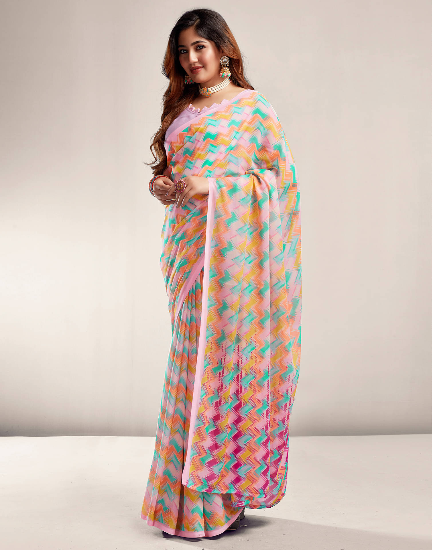     			Samah Georgette Printed Saree With Unstitched Blouse Piece ( White )