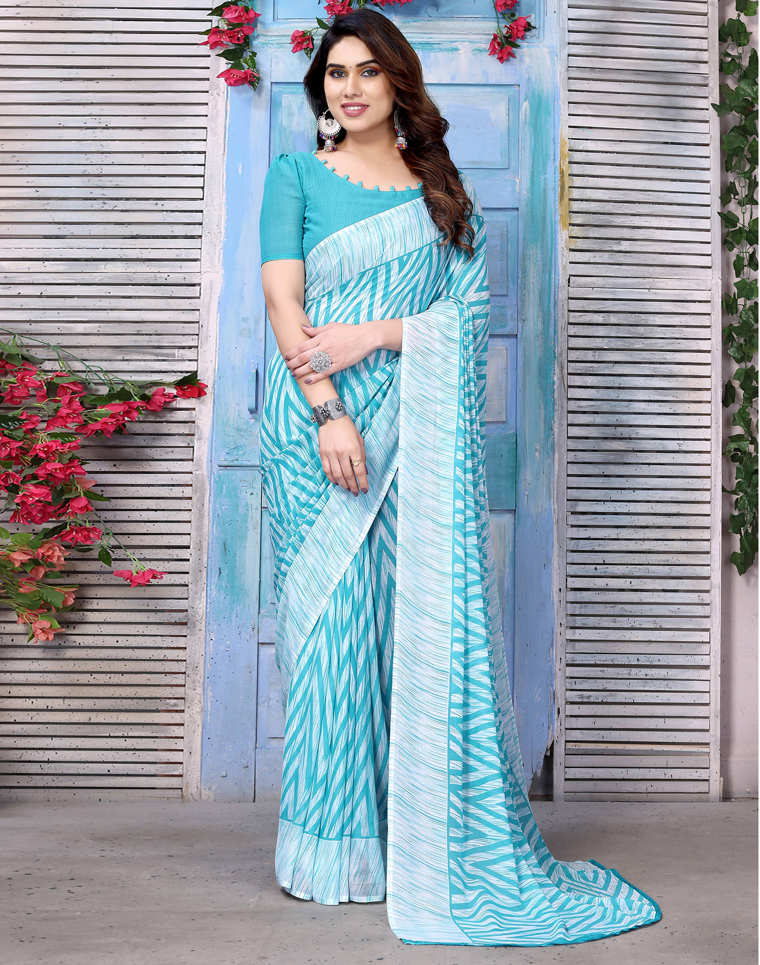 Samah Georgette Printed Saree With Unstitched Blouse Piece ( Turquoise ) Samah Georgette Printed Saree With Unstitched Blouse Piece ( Turquoise )