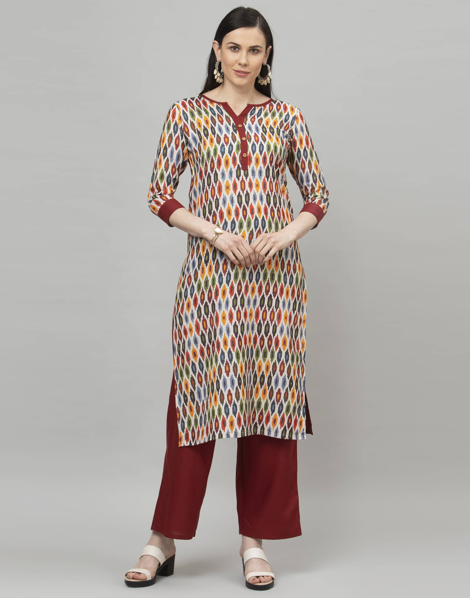 Skylee Rayon Printed Straight Women's Kurti - Maroon ( Pack of 1 )     			Skylee Rayon Printed Straight Women's Kurti - Maroon ( Pack of 1 )